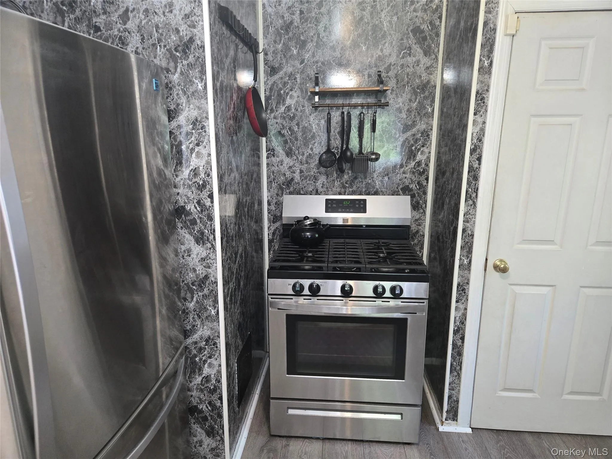 30 Greenvale Circle, Greenburgh, NY, 2 Bedrooms Bedrooms, 7 Rooms Rooms,2 BathroomsBathrooms,Residential,For Rent,Greenvale,0,1047089 30 Greenvale Circle, Greenburgh, NY, 2 Bedrooms Bedrooms, 7 Rooms Rooms,2 BathroomsBathrooms,Residential,For Rent,Greenvale,0,1047089