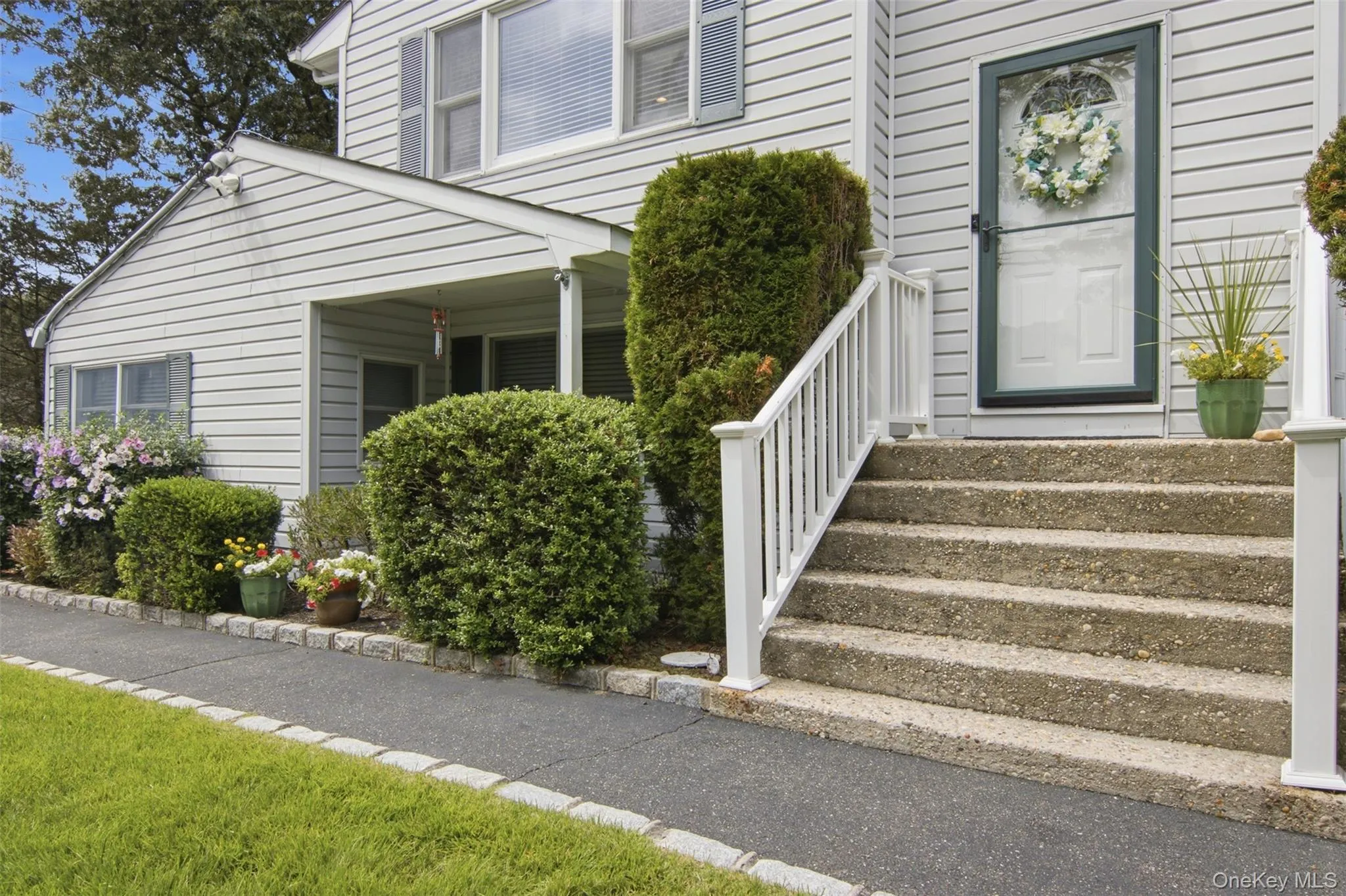 224 Holbrook Avenue, Brookhaven, NY, 6 Bedrooms Bedrooms, 12 Rooms Rooms,3 BathroomsBathrooms,Residential,For Rent,Holbrook,0,1047093 224 Holbrook Avenue, Brookhaven, NY, 6 Bedrooms Bedrooms, 12 Rooms Rooms,3 BathroomsBathrooms,Residential,For Rent,Holbrook,0,1047093