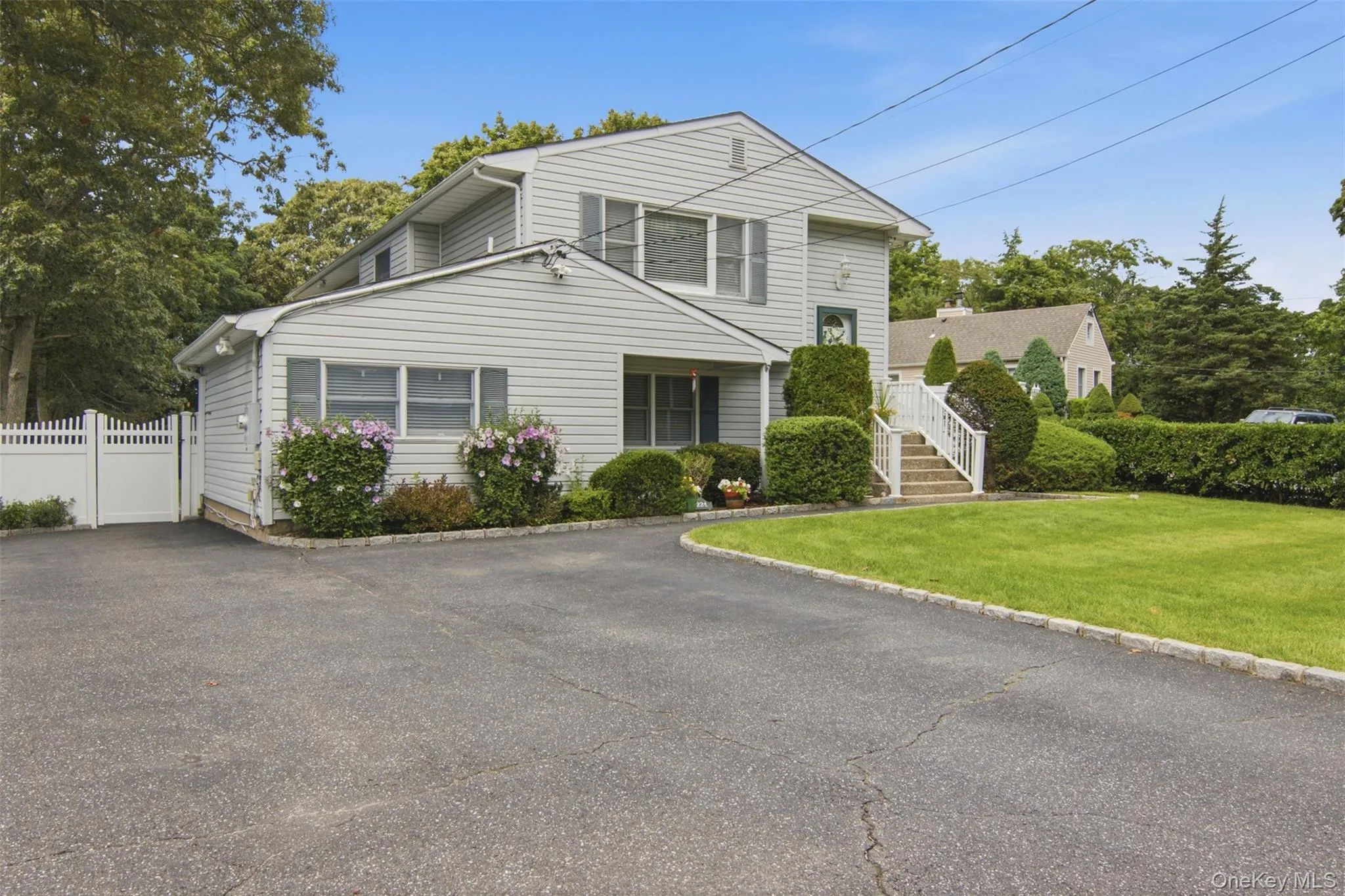 224 Holbrook Avenue, Brookhaven, NY, 6 Bedrooms Bedrooms, 12 Rooms Rooms,3 BathroomsBathrooms,Residential,For Rent,Holbrook,0,1047093 224 Holbrook Avenue, Brookhaven, NY, 6 Bedrooms Bedrooms, 12 Rooms Rooms,3 BathroomsBathrooms,Residential,For Rent,Holbrook,0,1047093