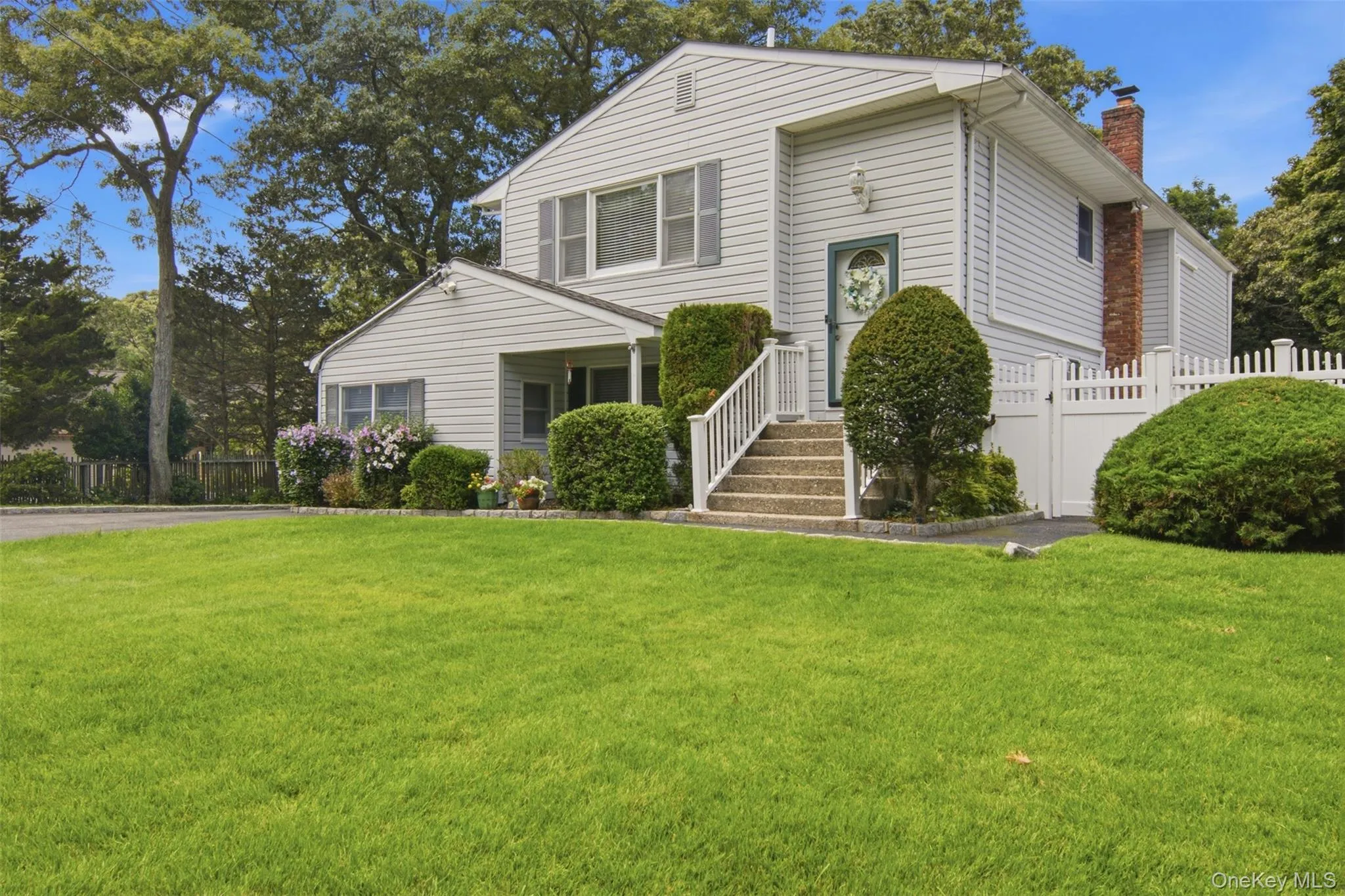 224 Holbrook Avenue, Brookhaven, NY, 6 Bedrooms Bedrooms, 12 Rooms Rooms,3 BathroomsBathrooms,Residential,For Rent,Holbrook,0,1047093 224 Holbrook Avenue, Brookhaven, NY, 6 Bedrooms Bedrooms, 12 Rooms Rooms,3 BathroomsBathrooms,Residential,For Rent,Holbrook,0,1047093