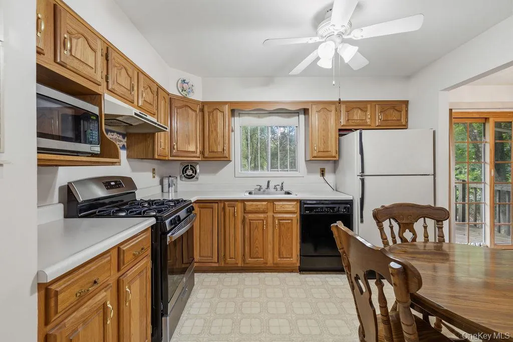 8 Madeline Terrace, Ramapo, NY, 3 Bedrooms Bedrooms, 8 Rooms Rooms,2 BathroomsBathrooms,Residential,For Rent,Madeline,0,1047099 8 Madeline Terrace, Ramapo, NY, 3 Bedrooms Bedrooms, 8 Rooms Rooms,2 BathroomsBathrooms,Residential,For Rent,Madeline,0,1047099