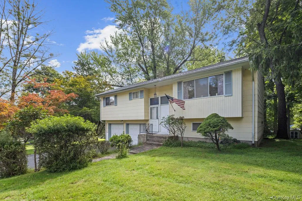 8 Madeline Terrace, Ramapo, NY, 3 Bedrooms Bedrooms, 8 Rooms Rooms,2 BathroomsBathrooms,Residential,For Rent,Madeline,0,1047099 8 Madeline Terrace, Ramapo, NY, 3 Bedrooms Bedrooms, 8 Rooms Rooms,2 BathroomsBathrooms,Residential,For Rent,Madeline,0,1047099