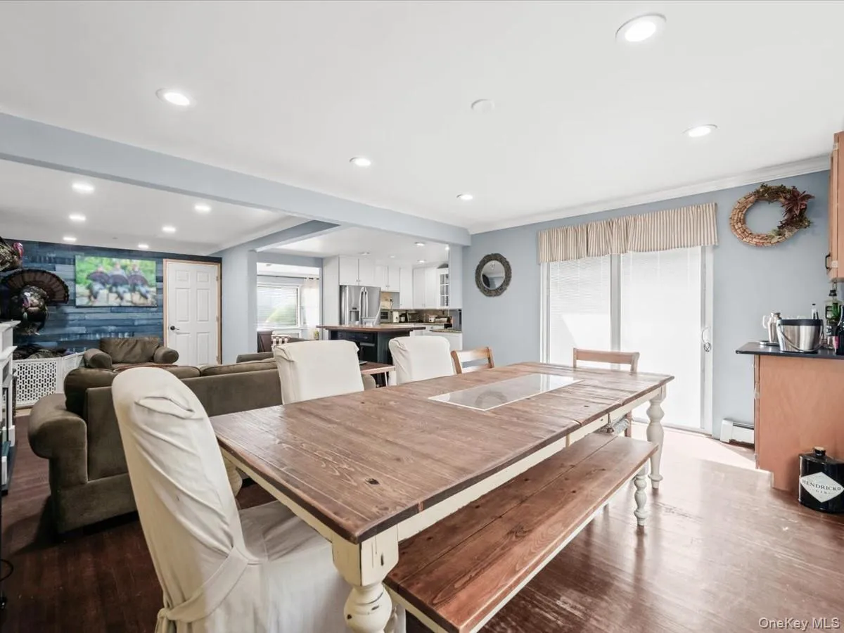 1262 Barberry Road, Hempstead, NY, 3 Bedrooms Bedrooms, 6 Rooms Rooms,2 BathroomsBathrooms,Residential,For Rent,Barberry,0,1047102 1262 Barberry Road, Hempstead, NY, 3 Bedrooms Bedrooms, 6 Rooms Rooms,2 BathroomsBathrooms,Residential,For Rent,Barberry,0,1047102