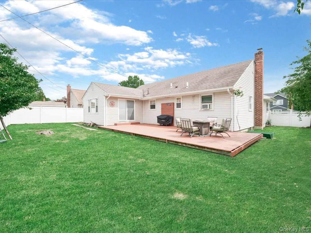 1262 Barberry Road, Hempstead, NY, 3 Bedrooms Bedrooms, 6 Rooms Rooms,2 BathroomsBathrooms,Residential,For Rent,Barberry,0,1047102 1262 Barberry Road, Hempstead, NY, 3 Bedrooms Bedrooms, 6 Rooms Rooms,2 BathroomsBathrooms,Residential,For Rent,Barberry,0,1047102