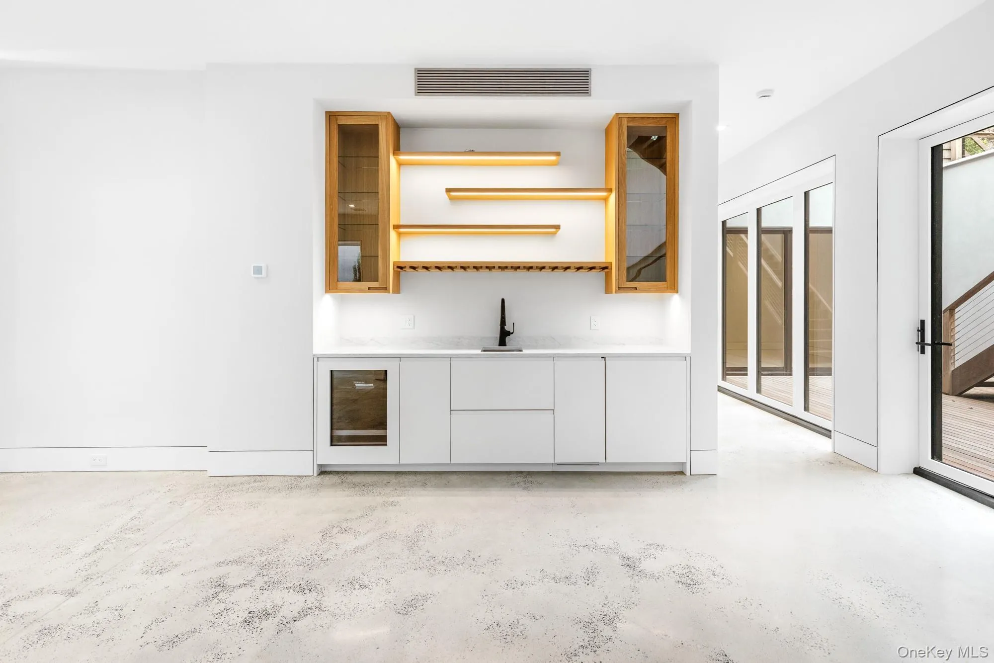 147 Old House Landing, East Hampton, NY, 6 Bedrooms Bedrooms, 18 Rooms Rooms,6 BathroomsBathrooms,Residential,For Rent,Old House Landing,0,1047103 147 Old House Landing, East Hampton, NY, 6 Bedrooms Bedrooms, 18 Rooms Rooms,6 BathroomsBathrooms,Residential,For Rent,Old House Landing,0,1047103