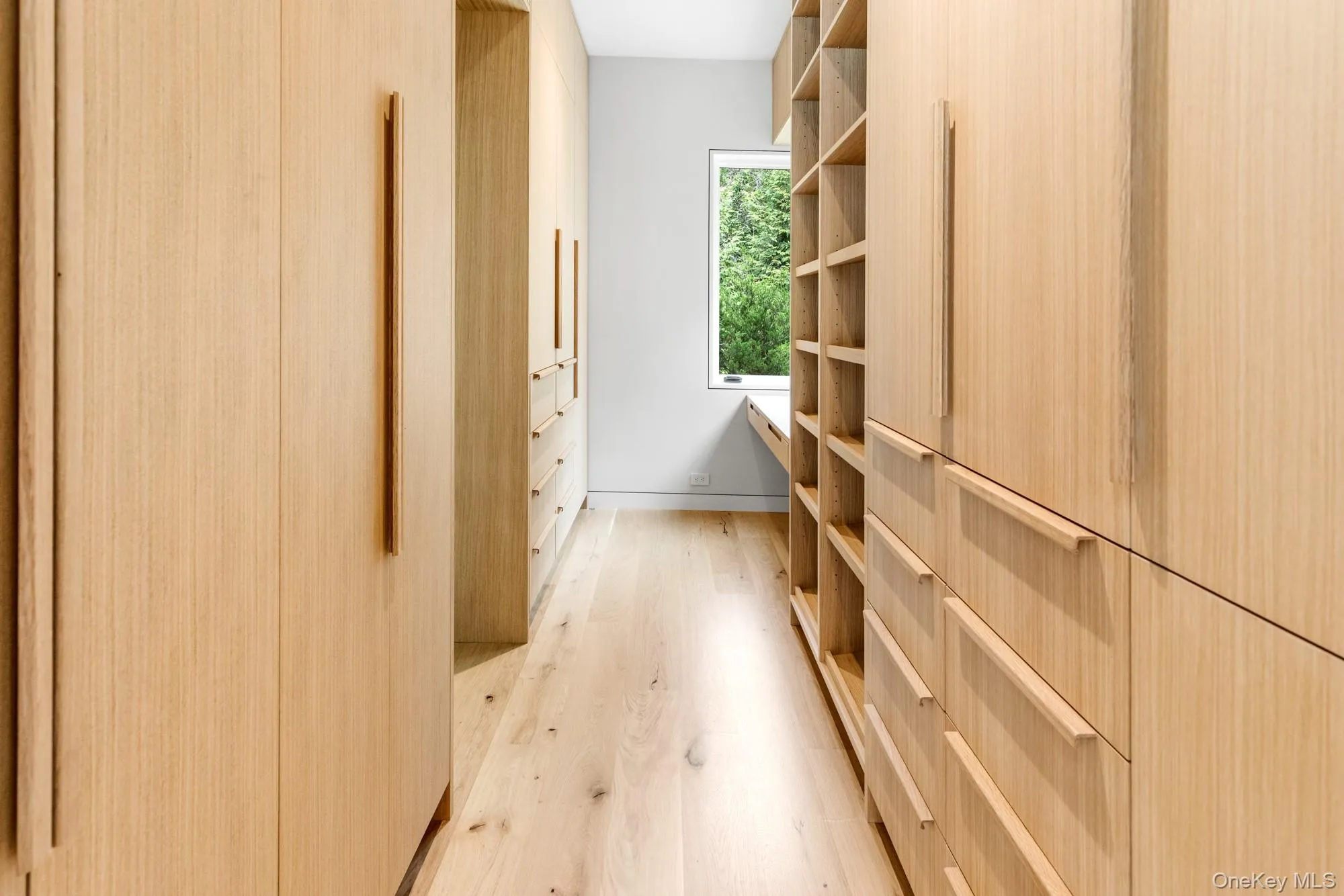147 Old House Landing, East Hampton, NY, 6 Bedrooms Bedrooms, 18 Rooms Rooms,6 BathroomsBathrooms,Residential,For Rent,Old House Landing,0,1047103 147 Old House Landing, East Hampton, NY, 6 Bedrooms Bedrooms, 18 Rooms Rooms,6 BathroomsBathrooms,Residential,For Rent,Old House Landing,0,1047103