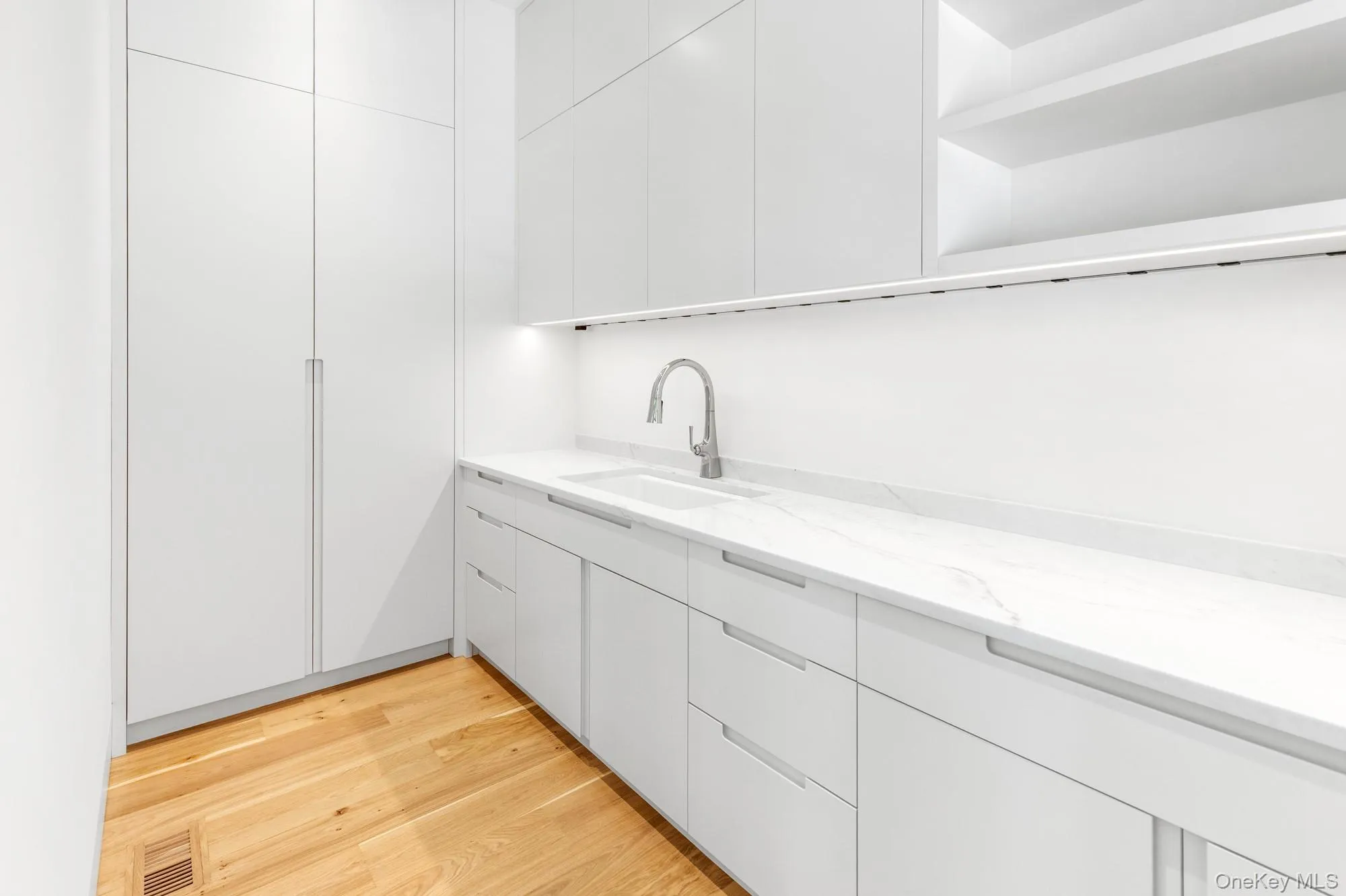 147 Old House Landing, East Hampton, NY, 6 Bedrooms Bedrooms, 18 Rooms Rooms,6 BathroomsBathrooms,Residential,For Rent,Old House Landing,0,1047103 147 Old House Landing, East Hampton, NY, 6 Bedrooms Bedrooms, 18 Rooms Rooms,6 BathroomsBathrooms,Residential,For Rent,Old House Landing,0,1047103