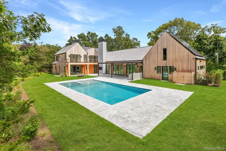 147 Old House Landing, East Hampton, New York 11937