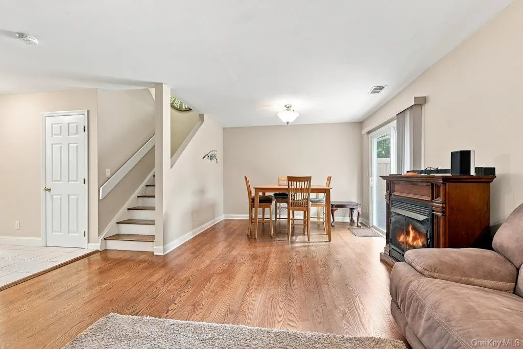 90 Mulberry Common, Riverhead, NY, 2 Bedrooms Bedrooms, 5 Rooms Rooms,1 BathroomBathrooms,Residential,For Rent,Mulberry,0,1047107 90 Mulberry Common, Riverhead, NY, 2 Bedrooms Bedrooms, 5 Rooms Rooms,1 BathroomBathrooms,Residential,For Rent,Mulberry,0,1047107