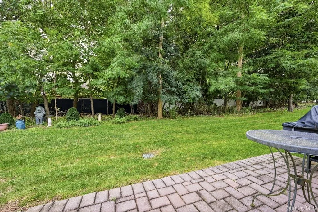 90 Mulberry Common, Riverhead, NY, 2 Bedrooms Bedrooms, 5 Rooms Rooms,1 BathroomBathrooms,Residential,For Rent,Mulberry,0,1047107 90 Mulberry Common, Riverhead, NY, 2 Bedrooms Bedrooms, 5 Rooms Rooms,1 BathroomBathrooms,Residential,For Rent,Mulberry,0,1047107