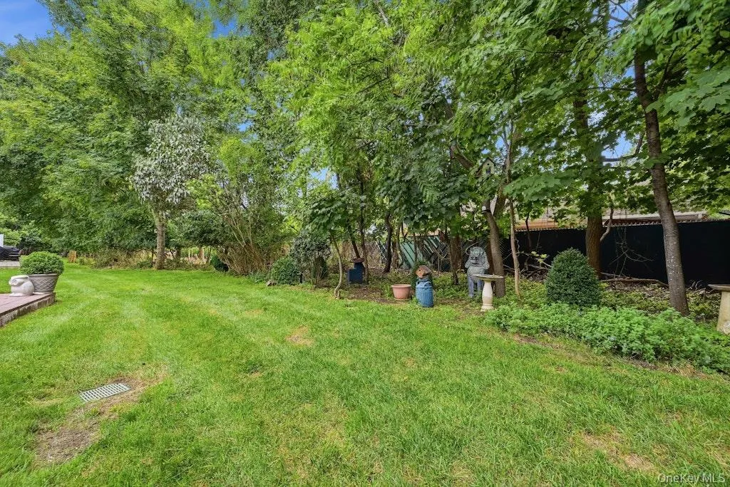 90 Mulberry Common, Riverhead, NY, 2 Bedrooms Bedrooms, 5 Rooms Rooms,1 BathroomBathrooms,Residential,For Rent,Mulberry,0,1047107 90 Mulberry Common, Riverhead, NY, 2 Bedrooms Bedrooms, 5 Rooms Rooms,1 BathroomBathrooms,Residential,For Rent,Mulberry,0,1047107