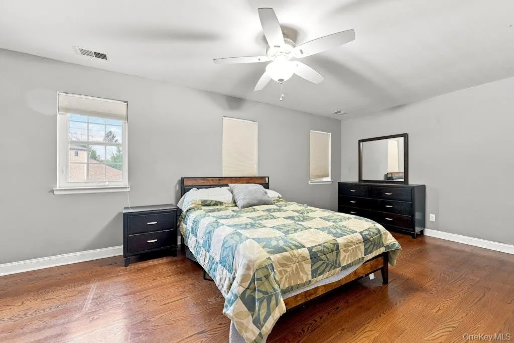 90 Mulberry Common, Riverhead, NY, 2 Bedrooms Bedrooms, 5 Rooms Rooms,1 BathroomBathrooms,Residential,For Rent,Mulberry,0,1047107 90 Mulberry Common, Riverhead, NY, 2 Bedrooms Bedrooms, 5 Rooms Rooms,1 BathroomBathrooms,Residential,For Rent,Mulberry,0,1047107