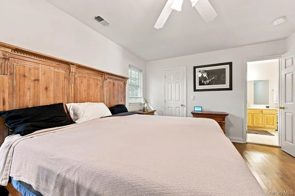 90 Mulberry Common, Riverhead, NY, 2 Bedrooms Bedrooms, 5 Rooms Rooms,1 BathroomBathrooms,Residential,For Rent,Mulberry,0,1047107 90 Mulberry Common, Riverhead, NY, 2 Bedrooms Bedrooms, 5 Rooms Rooms,1 BathroomBathrooms,Residential,For Rent,Mulberry,0,1047107