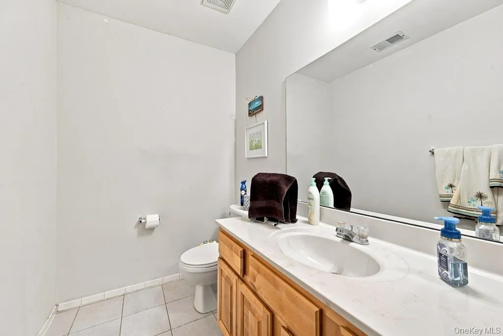 90 Mulberry Common, Riverhead, NY, 2 Bedrooms Bedrooms, 5 Rooms Rooms,1 BathroomBathrooms,Residential,For Rent,Mulberry,0,1047107 90 Mulberry Common, Riverhead, NY, 2 Bedrooms Bedrooms, 5 Rooms Rooms,1 BathroomBathrooms,Residential,For Rent,Mulberry,0,1047107