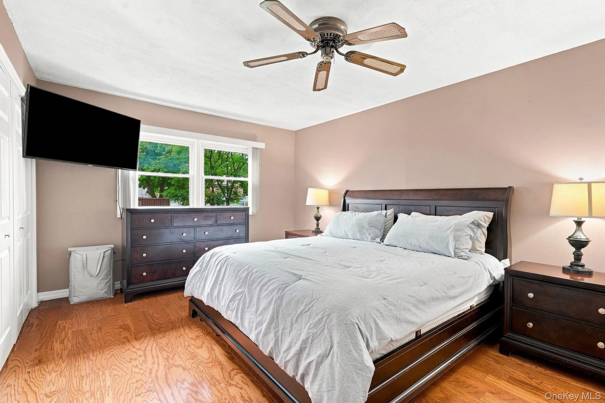 33 Dorchester Drive, Yonkers, NY, 4 Bedrooms Bedrooms, 9 Rooms Rooms,3 BathroomsBathrooms,Residential,For Rent,Dorchester,0,1047109 33 Dorchester Drive, Yonkers, NY, 4 Bedrooms Bedrooms, 9 Rooms Rooms,3 BathroomsBathrooms,Residential,For Rent,Dorchester,0,1047109