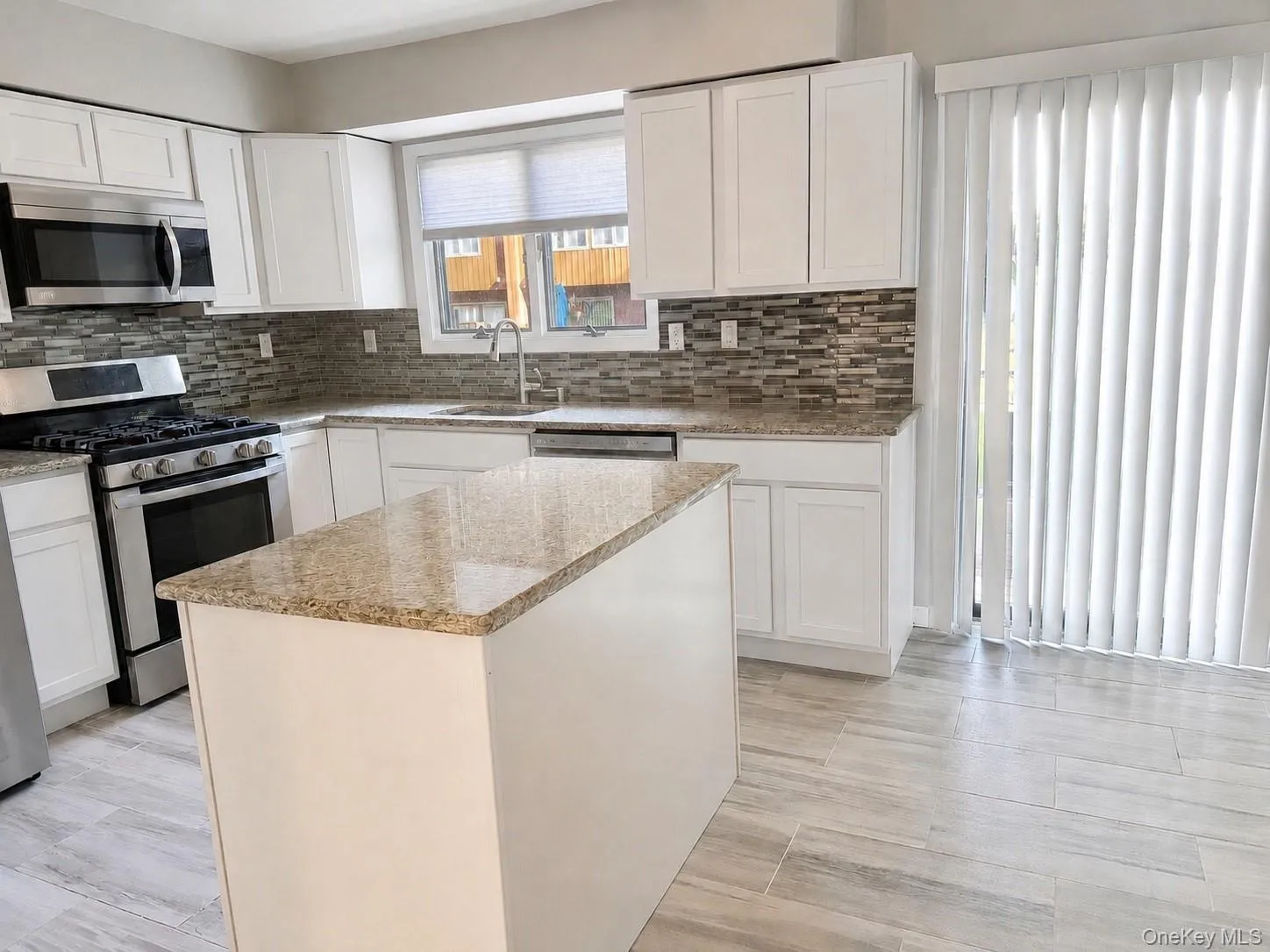 10 Braemar Court, Clarkstown, NY, 2 Bedrooms Bedrooms, 7 Rooms Rooms,2 BathroomsBathrooms,Residential,For Rent,Braemar,0,1047111 10 Braemar Court, Clarkstown, NY, 2 Bedrooms Bedrooms, 7 Rooms Rooms,2 BathroomsBathrooms,Residential,For Rent,Braemar,0,1047111