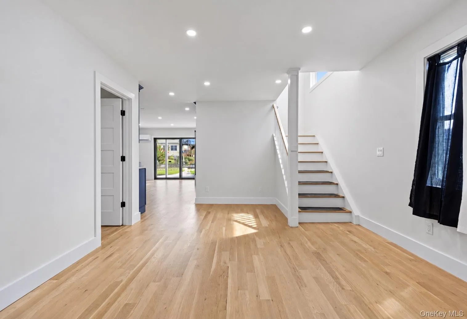 55 Alhambra Road, Oyster Bay, NY, 4 Bedrooms Bedrooms, 6 Rooms Rooms,2 BathroomsBathrooms,Residential Lease,For Rent,Alhambra,0,1047114 55 Alhambra Road, Oyster Bay, NY, 4 Bedrooms Bedrooms, 6 Rooms Rooms,2 BathroomsBathrooms,Residential Lease,For Rent,Alhambra,0,1047114