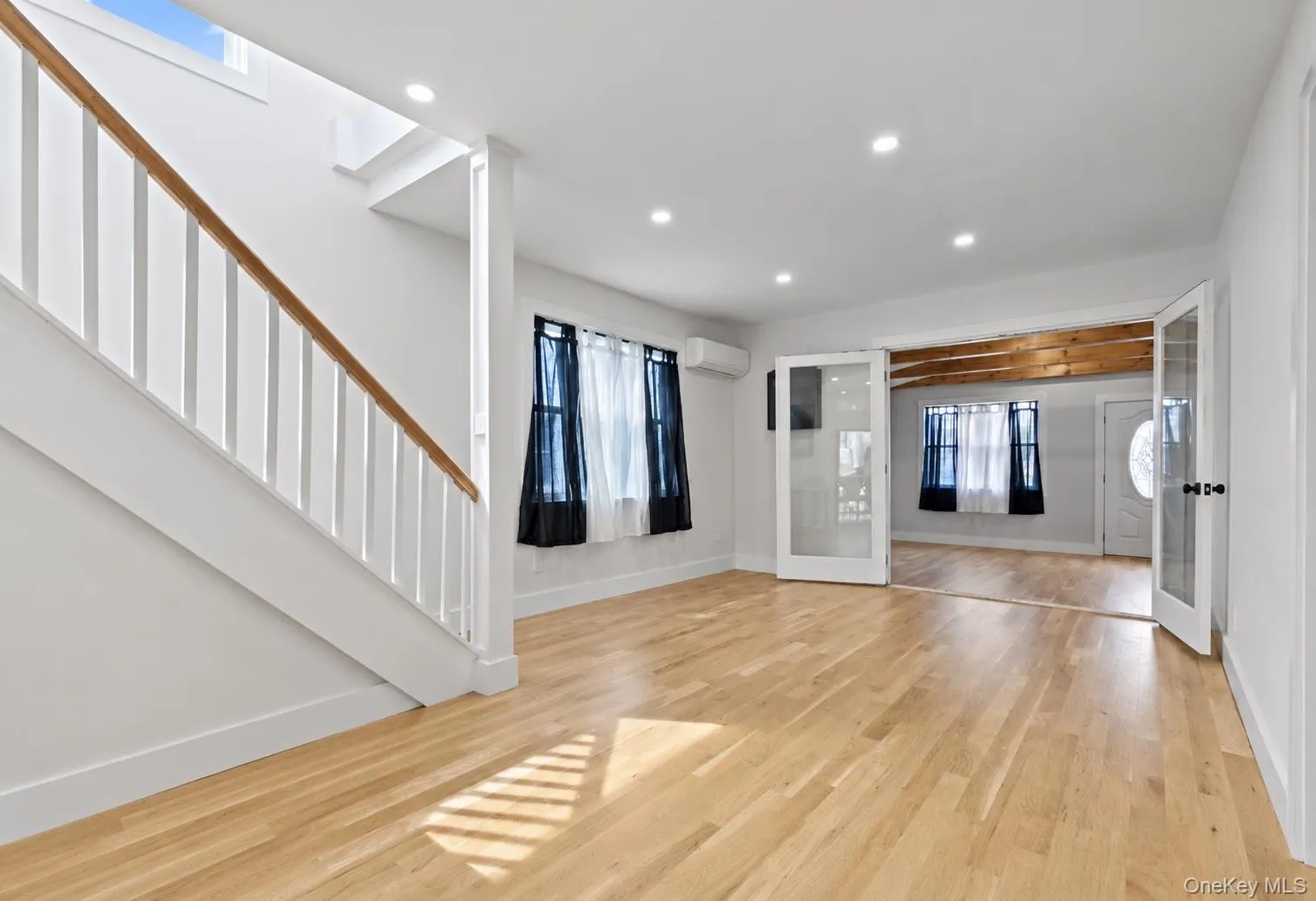 55 Alhambra Road, Oyster Bay, NY, 4 Bedrooms Bedrooms, 6 Rooms Rooms,2 BathroomsBathrooms,Residential Lease,For Rent,Alhambra,0,1047114 55 Alhambra Road, Oyster Bay, NY, 4 Bedrooms Bedrooms, 6 Rooms Rooms,2 BathroomsBathrooms,Residential Lease,For Rent,Alhambra,0,1047114