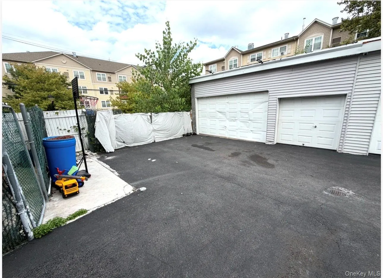 8 Ritters Lane, Yonkers, NY, 2 Bedrooms Bedrooms, 5 Rooms Rooms,2 BathroomsBathrooms,Residential,For Rent,Ritters,0,1047120 8 Ritters Lane, Yonkers, NY, 2 Bedrooms Bedrooms, 5 Rooms Rooms,2 BathroomsBathrooms,Residential,For Rent,Ritters,0,1047120
