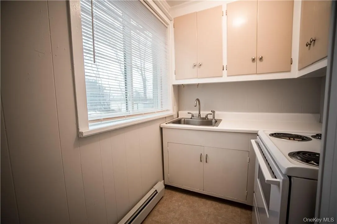 3435 Lexington Avenue, Cortlandt, NY, 2 Bedrooms Bedrooms, 5 Rooms Rooms,1 BathroomBathrooms,Residential Lease,For Rent,Lexington,0,1047128 3435 Lexington Avenue, Cortlandt, NY, 2 Bedrooms Bedrooms, 5 Rooms Rooms,1 BathroomBathrooms,Residential Lease,For Rent,Lexington,0,1047128