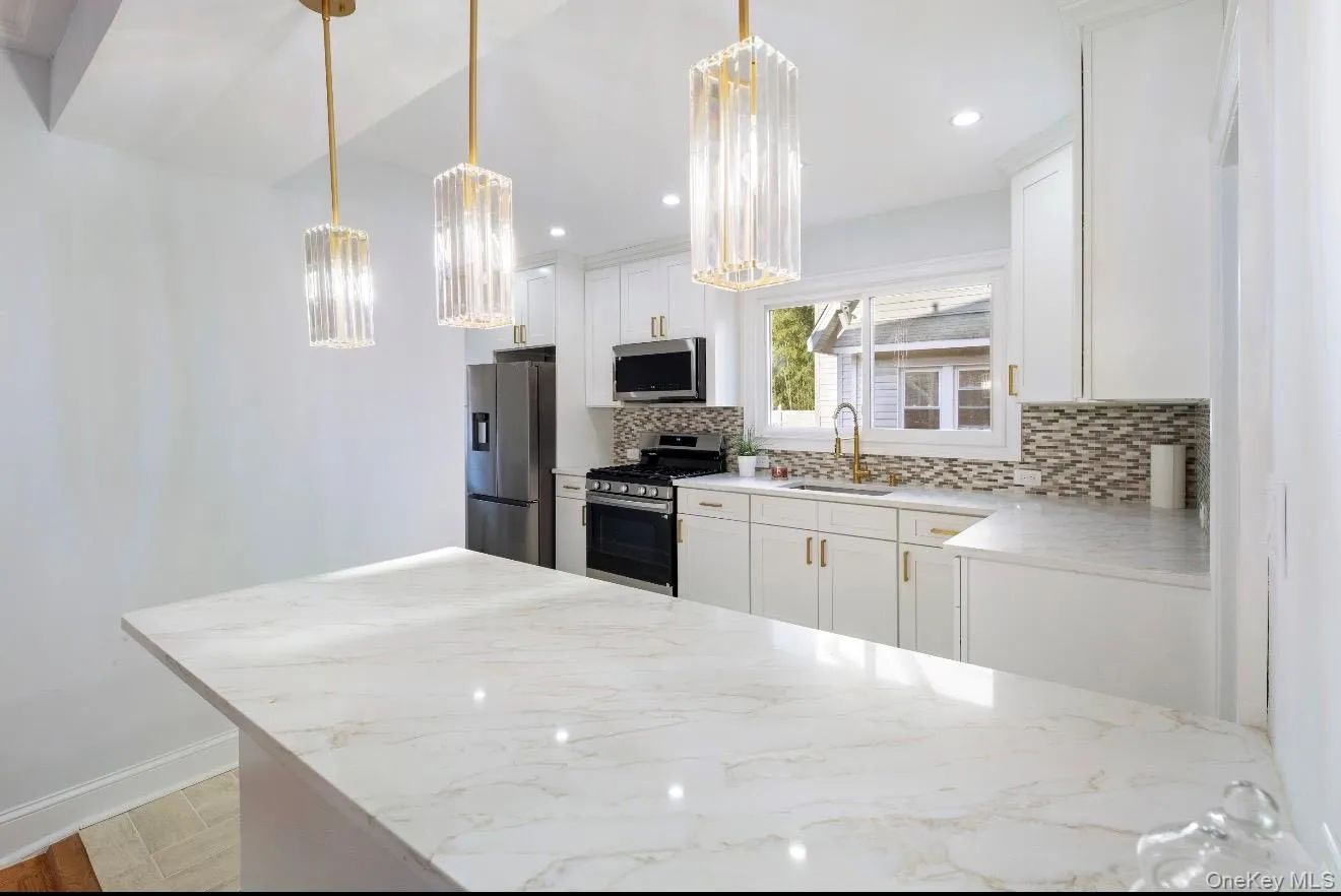 120 Lena Avenue, Hempstead, NY, 6 Bedrooms Bedrooms, 8 Rooms Rooms,2 BathroomsBathrooms,Residential,For Rent,Lena,0,1047130 120 Lena Avenue, Hempstead, NY, 6 Bedrooms Bedrooms, 8 Rooms Rooms,2 BathroomsBathrooms,Residential,For Rent,Lena,0,1047130