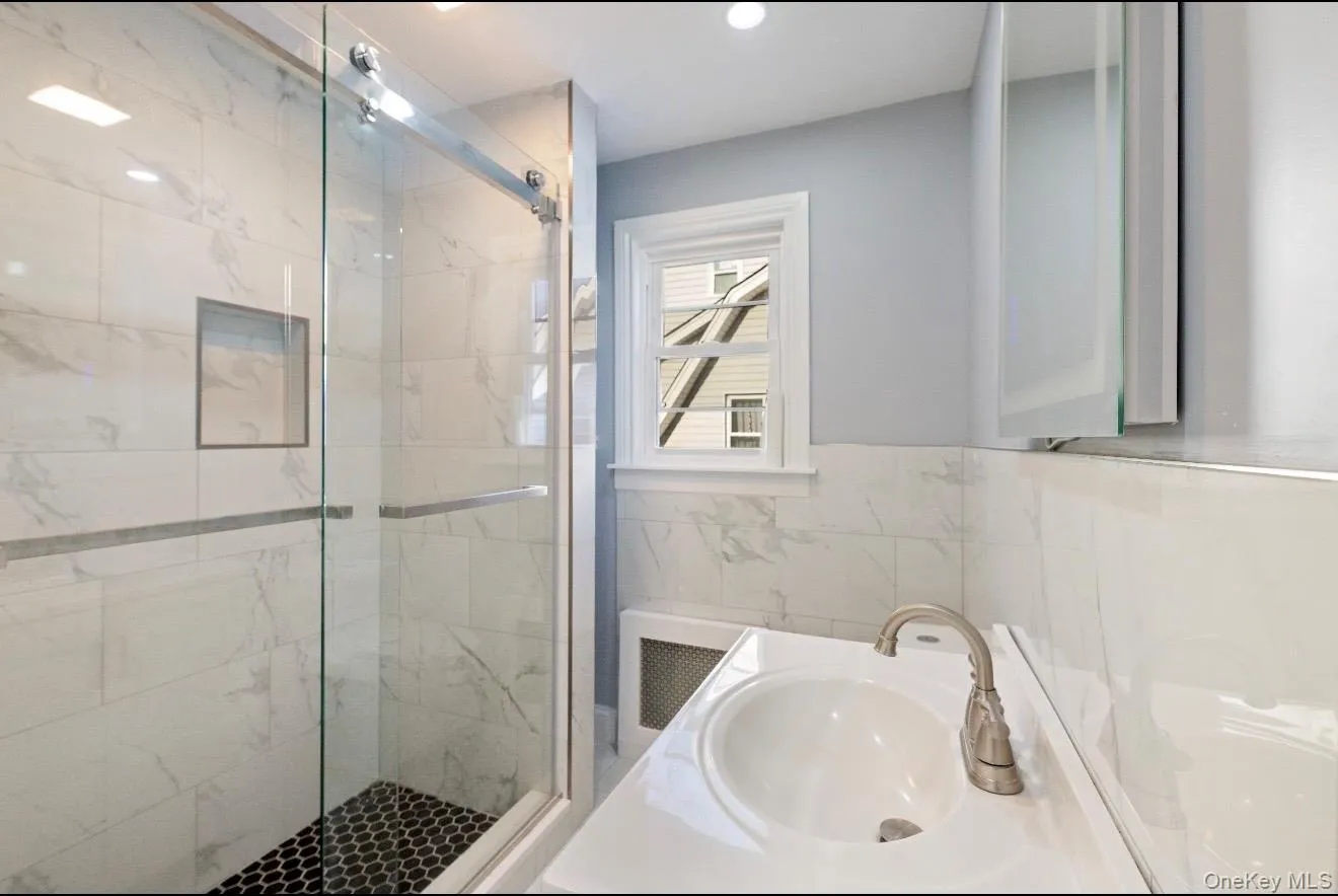 120 Lena Avenue, Hempstead, NY, 6 Bedrooms Bedrooms, 8 Rooms Rooms,2 BathroomsBathrooms,Residential,For Rent,Lena,0,1047130 120 Lena Avenue, Hempstead, NY, 6 Bedrooms Bedrooms, 8 Rooms Rooms,2 BathroomsBathrooms,Residential,For Rent,Lena,0,1047130