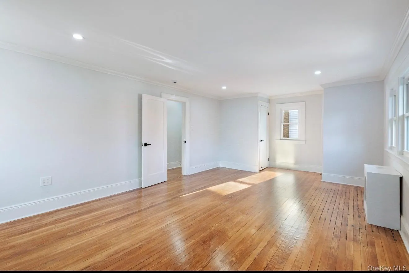 120 Lena Avenue, Hempstead, NY, 6 Bedrooms Bedrooms, 8 Rooms Rooms,2 BathroomsBathrooms,Residential,For Rent,Lena,0,1047130 120 Lena Avenue, Hempstead, NY, 6 Bedrooms Bedrooms, 8 Rooms Rooms,2 BathroomsBathrooms,Residential,For Rent,Lena,0,1047130
