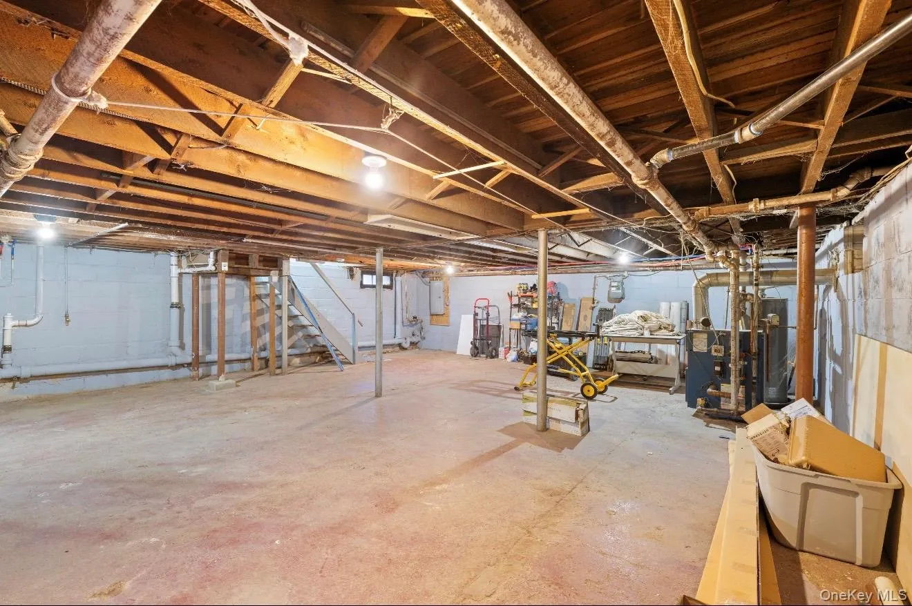 120 Lena Avenue, Hempstead, NY, 6 Bedrooms Bedrooms, 8 Rooms Rooms,2 BathroomsBathrooms,Residential,For Rent,Lena,0,1047130 120 Lena Avenue, Hempstead, NY, 6 Bedrooms Bedrooms, 8 Rooms Rooms,2 BathroomsBathrooms,Residential,For Rent,Lena,0,1047130