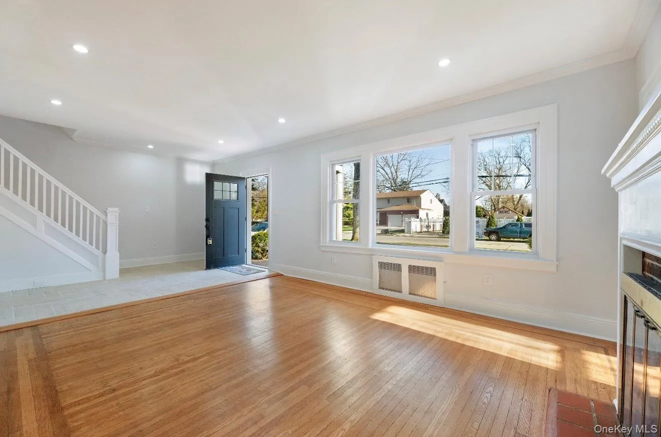 120 Lena Avenue, Hempstead, NY, 6 Bedrooms Bedrooms, 8 Rooms Rooms,2 BathroomsBathrooms,Residential,For Rent,Lena,0,1047130 120 Lena Avenue, Hempstead, NY, 6 Bedrooms Bedrooms, 8 Rooms Rooms,2 BathroomsBathrooms,Residential,For Rent,Lena,0,1047130