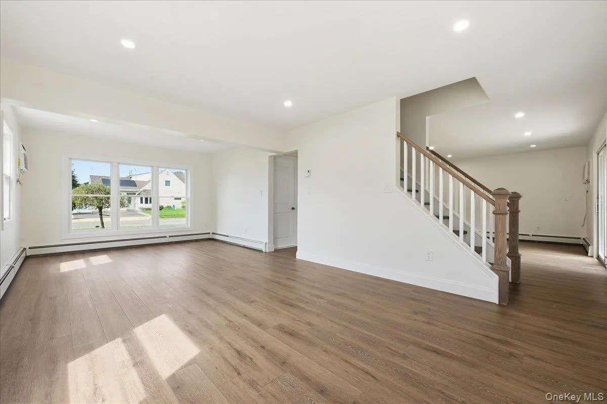 6 Stonecutter Road, Hempstead, NY, 3 Bedrooms Bedrooms, 8 Rooms Rooms,2 BathroomsBathrooms,Residential,For Rent,Stonecutter,0,1047134 6 Stonecutter Road, Hempstead, NY, 3 Bedrooms Bedrooms, 8 Rooms Rooms,2 BathroomsBathrooms,Residential,For Rent,Stonecutter,0,1047134