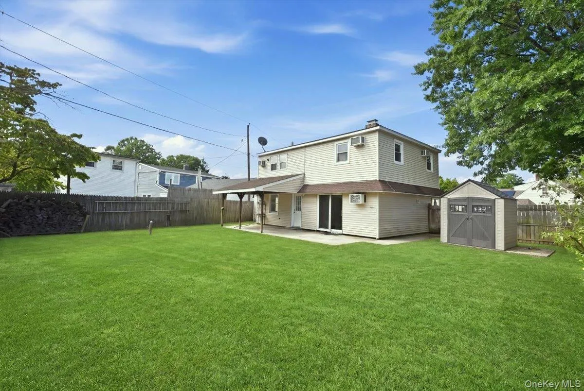 6 Stonecutter Road, Hempstead, NY, 3 Bedrooms Bedrooms, 8 Rooms Rooms,2 BathroomsBathrooms,Residential,For Rent,Stonecutter,0,1047134 6 Stonecutter Road, Hempstead, NY, 3 Bedrooms Bedrooms, 8 Rooms Rooms,2 BathroomsBathrooms,Residential,For Rent,Stonecutter,0,1047134