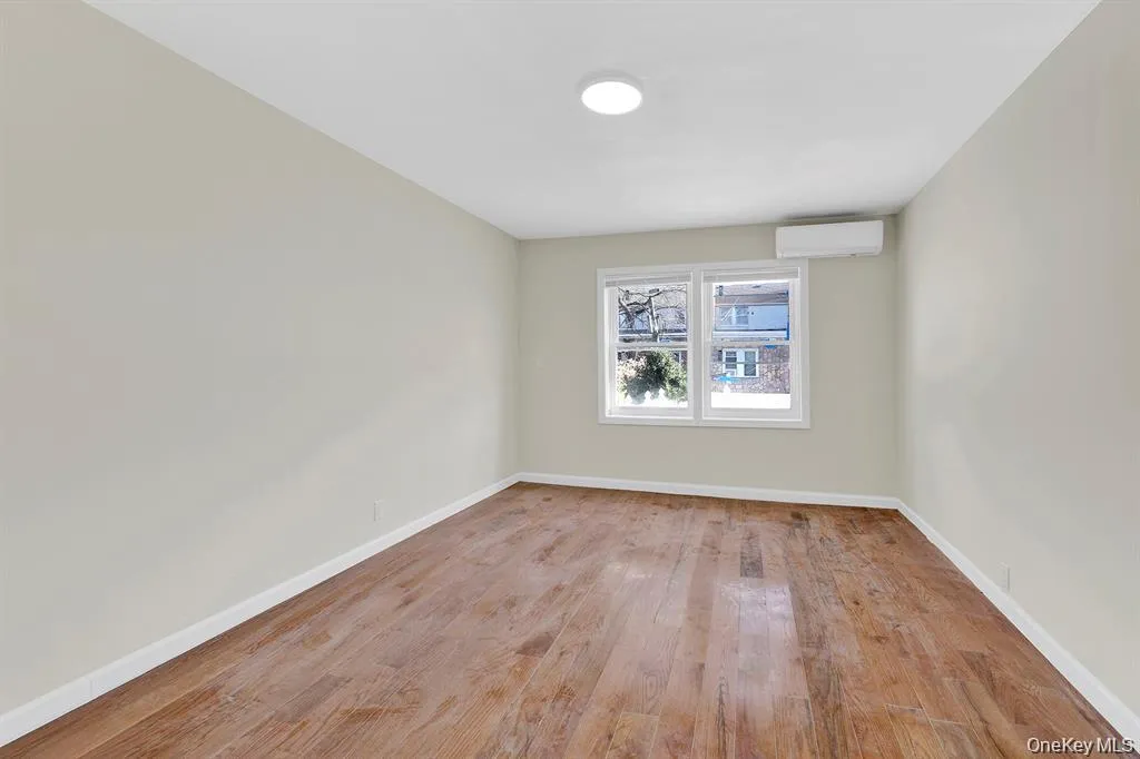 14571 157th Street, New York, NY, 6 Bedrooms Bedrooms, 6 Rooms Rooms,2 BathroomsBathrooms,Residential Lease,For Rent,Street,0,1047138 14571 157th Street, New York, NY, 6 Bedrooms Bedrooms, 6 Rooms Rooms,2 BathroomsBathrooms,Residential Lease,For Rent,Street,0,1047138