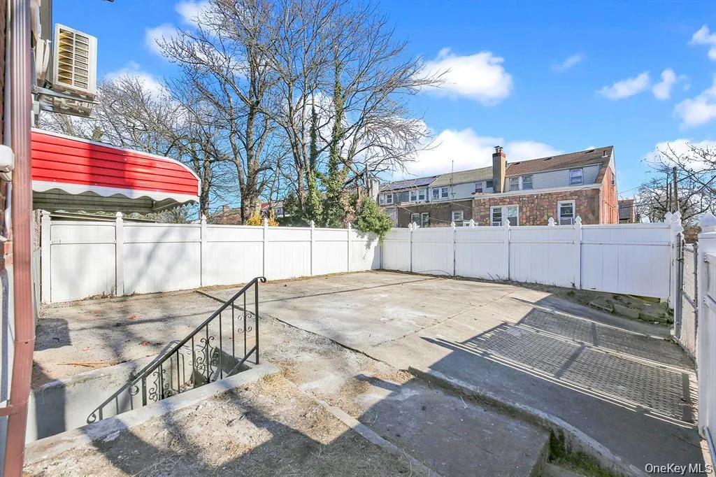 14571 157th Street, New York, NY, 6 Bedrooms Bedrooms, 6 Rooms Rooms,2 BathroomsBathrooms,Residential Lease,For Rent,Street,0,1047138 14571 157th Street, New York, NY, 6 Bedrooms Bedrooms, 6 Rooms Rooms,2 BathroomsBathrooms,Residential Lease,For Rent,Street,0,1047138