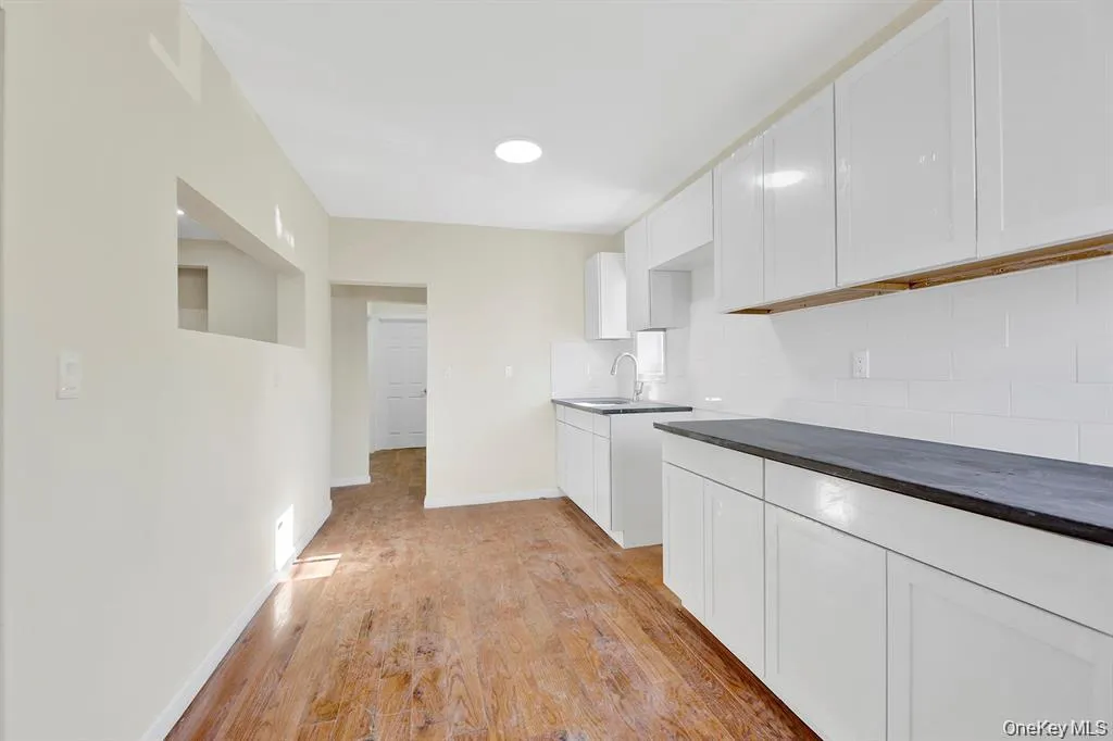 14571 157th Street, New York, NY, 6 Bedrooms Bedrooms, 6 Rooms Rooms,2 BathroomsBathrooms,Residential Lease,For Rent,Street,0,1047138 14571 157th Street, New York, NY, 6 Bedrooms Bedrooms, 6 Rooms Rooms,2 BathroomsBathrooms,Residential Lease,For Rent,Street,0,1047138