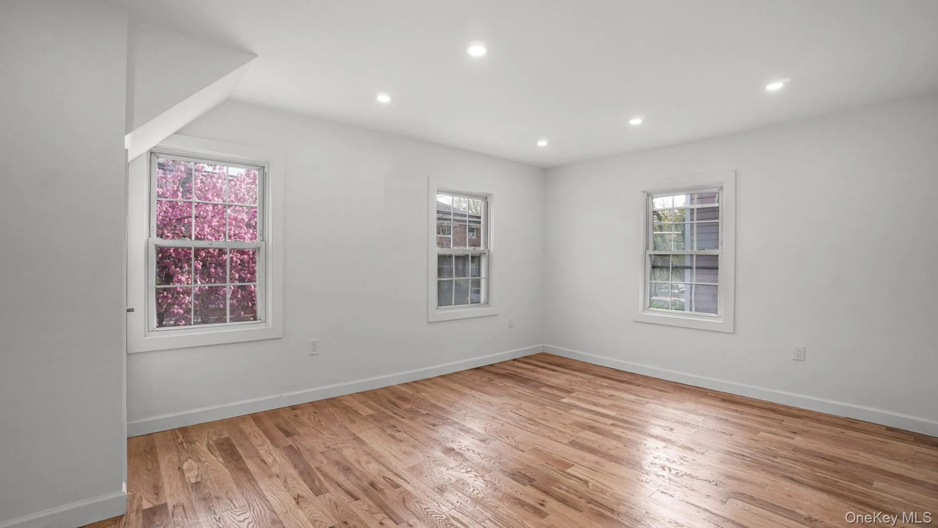 219 238th Street, New York, NY, 5 Bedrooms Bedrooms, 8 Rooms Rooms,2 BathroomsBathrooms,Residential,For Rent,238th,0,1047147 219 238th Street, New York, NY, 5 Bedrooms Bedrooms, 8 Rooms Rooms,2 BathroomsBathrooms,Residential,For Rent,238th,0,1047147