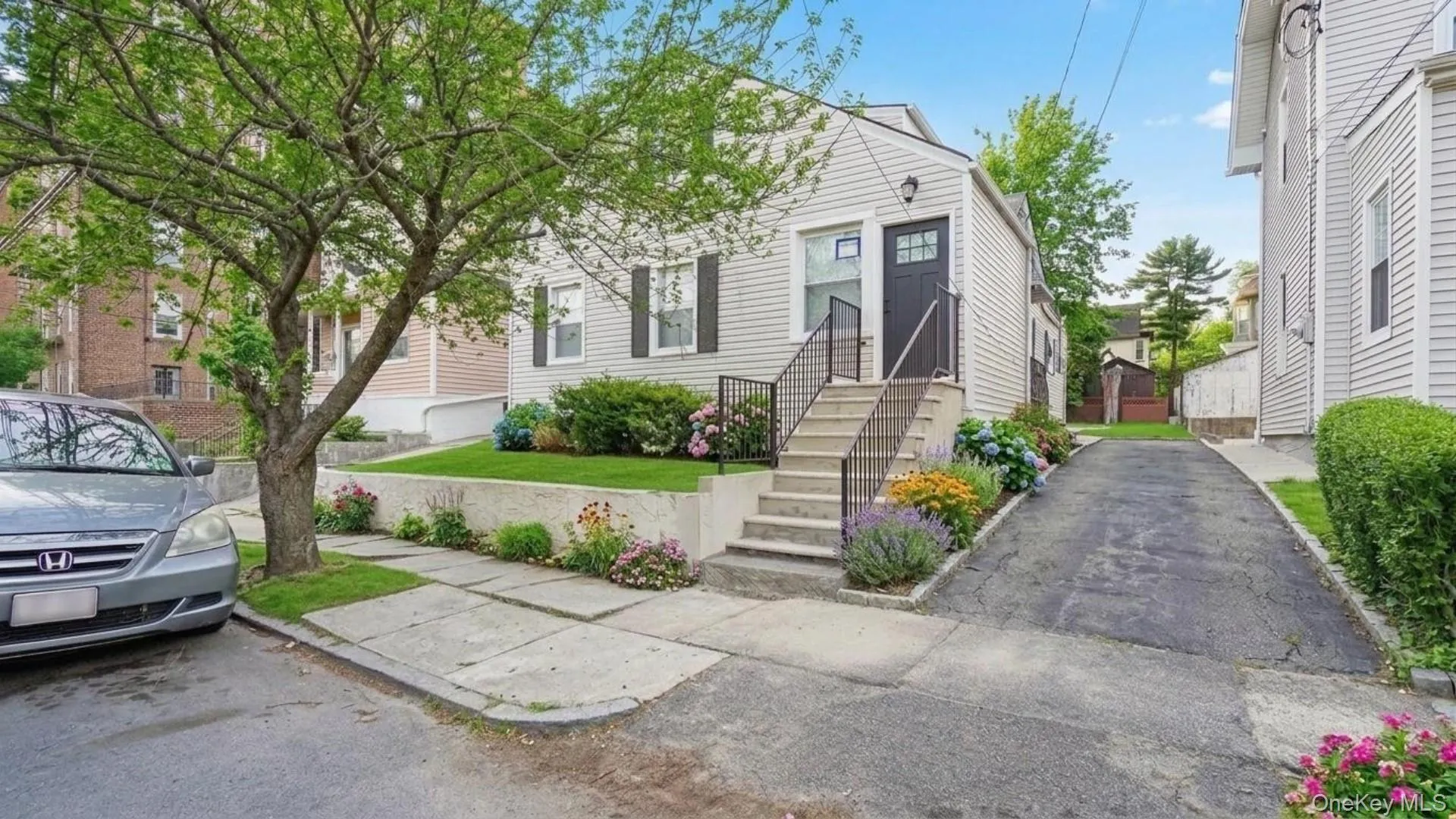 219 238th Street, New York, NY, 5 Bedrooms Bedrooms, 8 Rooms Rooms,2 BathroomsBathrooms,Residential,For Rent,238th,0,1047147 219 238th Street, New York, NY, 5 Bedrooms Bedrooms, 8 Rooms Rooms,2 BathroomsBathrooms,Residential,For Rent,238th,0,1047147
