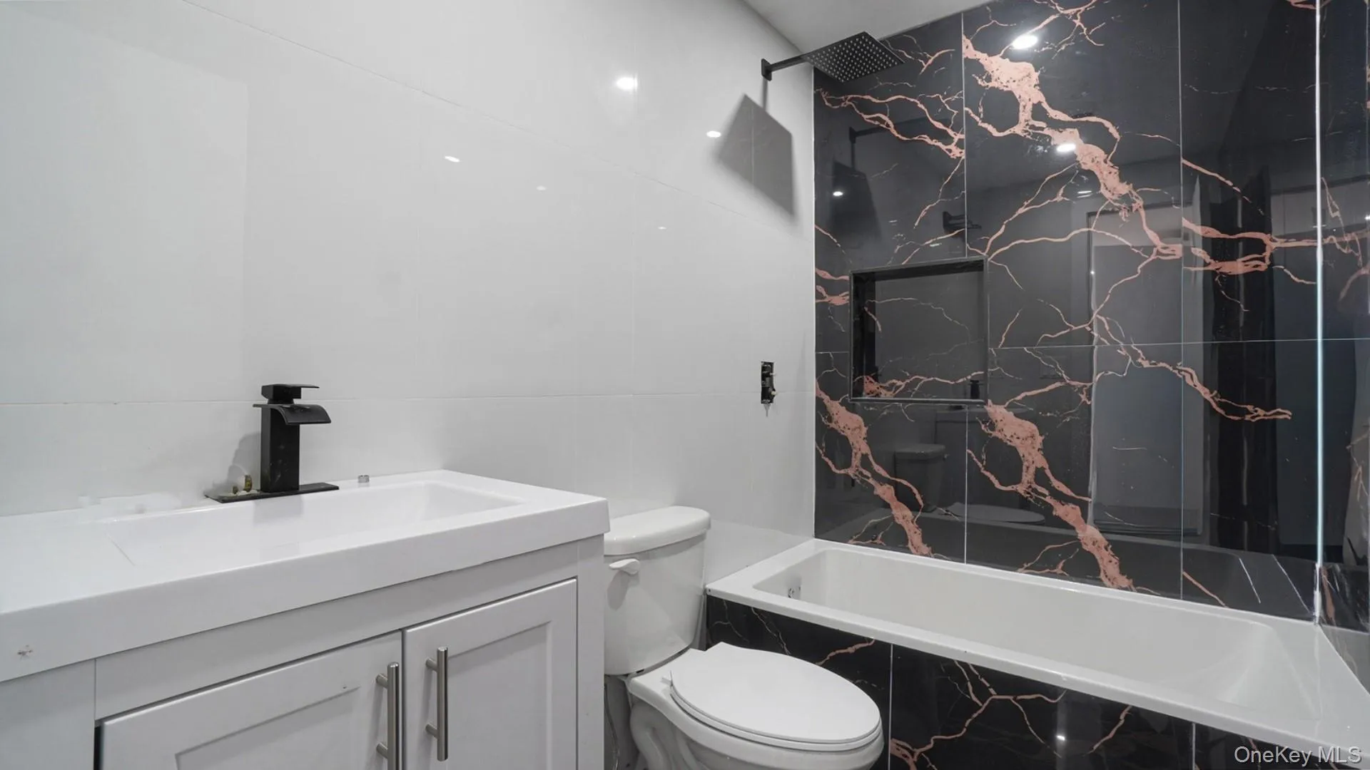 219 238th Street, New York, NY, 5 Bedrooms Bedrooms, 8 Rooms Rooms,2 BathroomsBathrooms,Residential,For Rent,238th,0,1047147 219 238th Street, New York, NY, 5 Bedrooms Bedrooms, 8 Rooms Rooms,2 BathroomsBathrooms,Residential,For Rent,238th,0,1047147