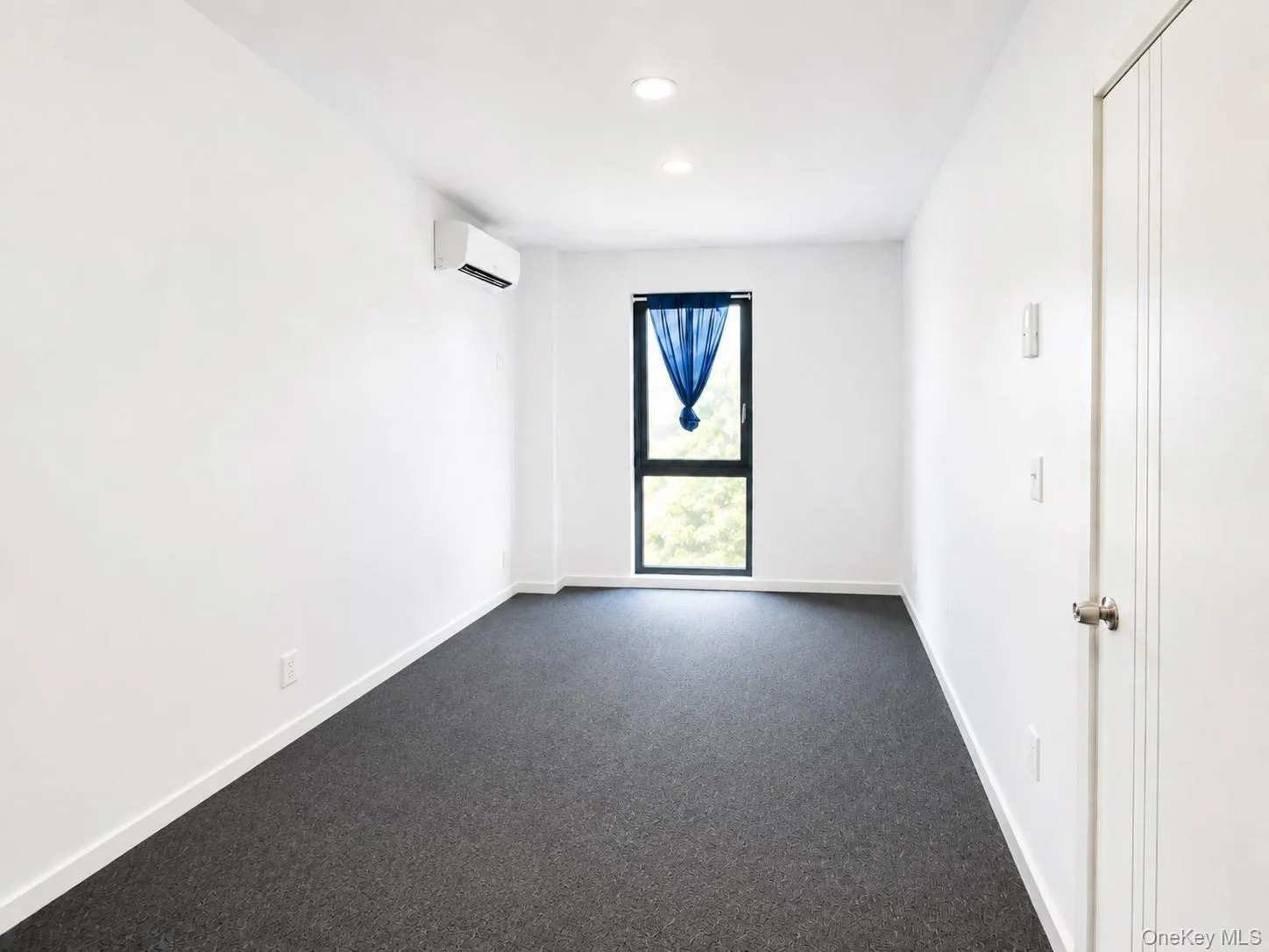 7040 45 Avenue, New York, NY, 2 Bedrooms Bedrooms, 3 Rooms Rooms,2 BathroomsBathrooms,Residential,For Rent,45,0,1047148 7040 45 Avenue, New York, NY, 2 Bedrooms Bedrooms, 3 Rooms Rooms,2 BathroomsBathrooms,Residential,For Rent,45,0,1047148