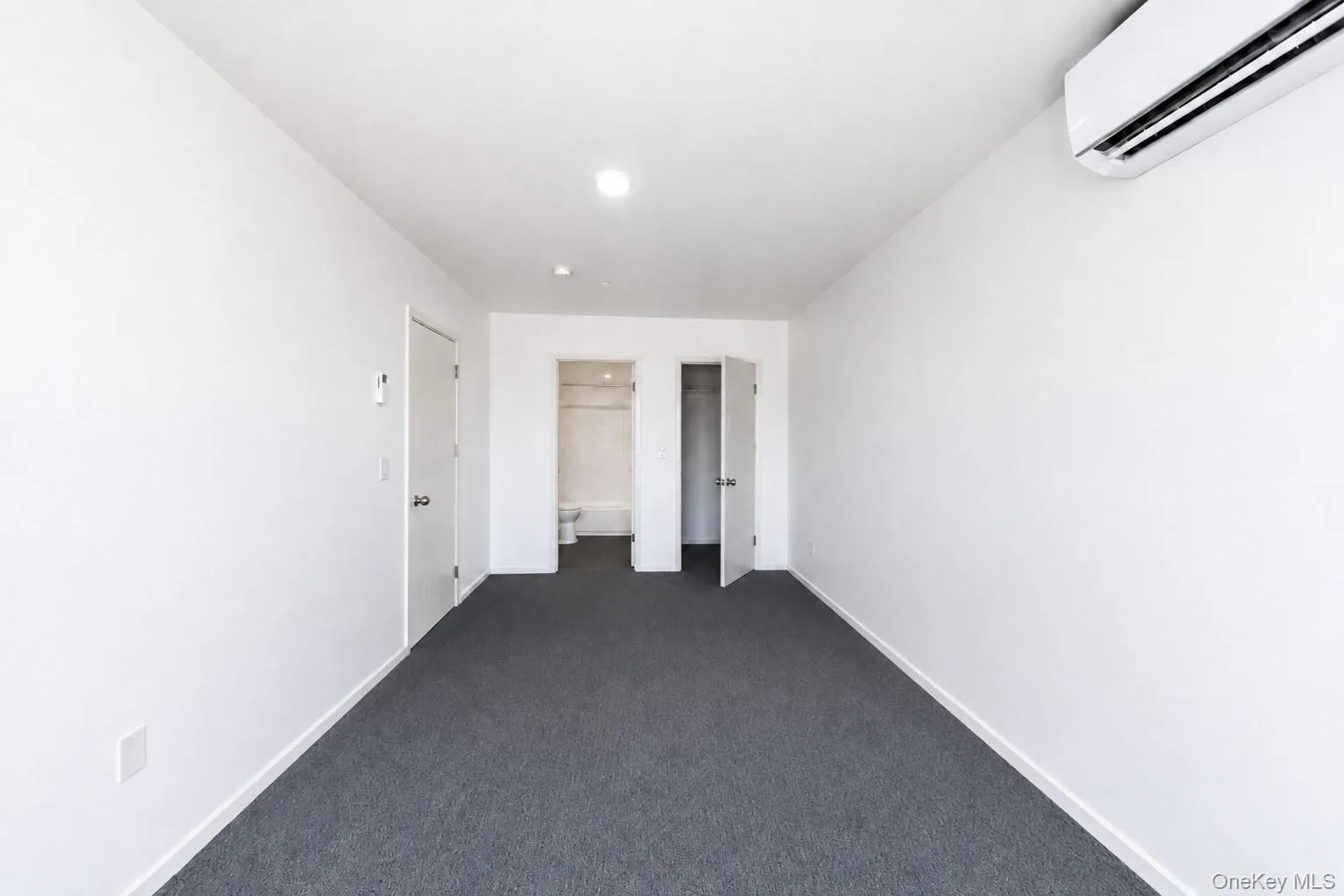 7040 45 Avenue, New York, NY, 2 Bedrooms Bedrooms, 3 Rooms Rooms,2 BathroomsBathrooms,Residential,For Rent,45,0,1047148 7040 45 Avenue, New York, NY, 2 Bedrooms Bedrooms, 3 Rooms Rooms,2 BathroomsBathrooms,Residential,For Rent,45,0,1047148