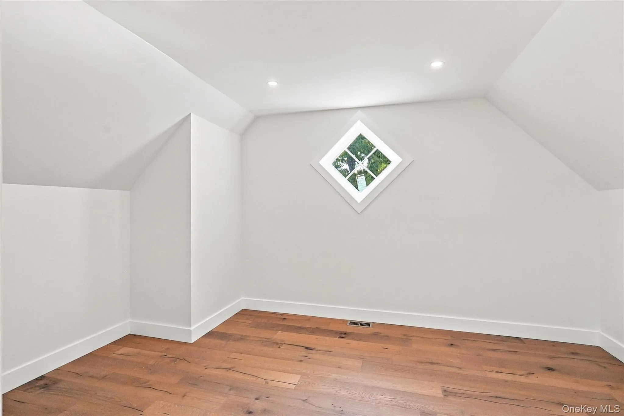 34 Innis Avenue, Newburgh (town), NY, 4 Bedrooms Bedrooms, 13 Rooms Rooms,3 BathroomsBathrooms,Residential,For Rent,Innis,0,1047151 34 Innis Avenue, Newburgh (town), NY, 4 Bedrooms Bedrooms, 13 Rooms Rooms,3 BathroomsBathrooms,Residential,For Rent,Innis,0,1047151