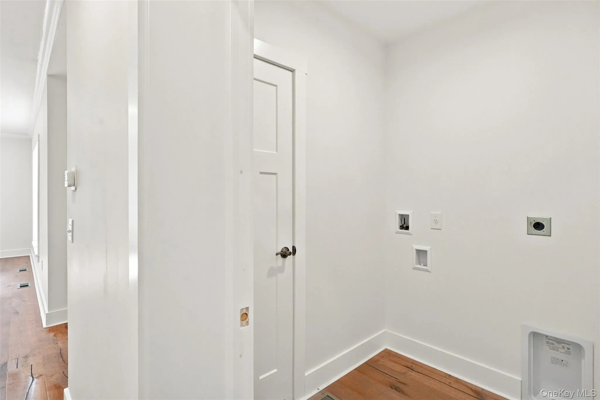34 Innis Avenue, Newburgh (town), NY, 4 Bedrooms Bedrooms, 13 Rooms Rooms,3 BathroomsBathrooms,Residential,For Rent,Innis,0,1047151 34 Innis Avenue, Newburgh (town), NY, 4 Bedrooms Bedrooms, 13 Rooms Rooms,3 BathroomsBathrooms,Residential,For Rent,Innis,0,1047151