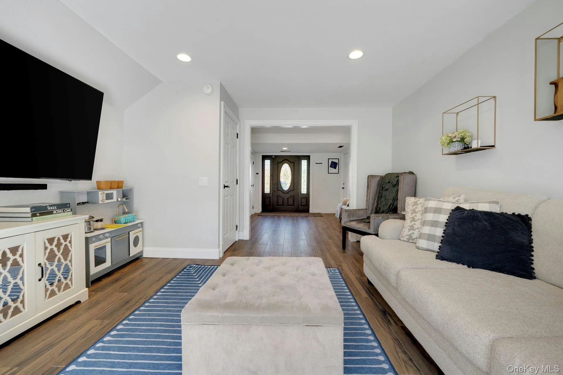 50 Vernon Drive, Eastchester, NY, 3 Bedrooms Bedrooms, 8 Rooms Rooms,2 BathroomsBathrooms,Residential,For Rent,Vernon,0,1047155 50 Vernon Drive, Eastchester, NY, 3 Bedrooms Bedrooms, 8 Rooms Rooms,2 BathroomsBathrooms,Residential,For Rent,Vernon,0,1047155