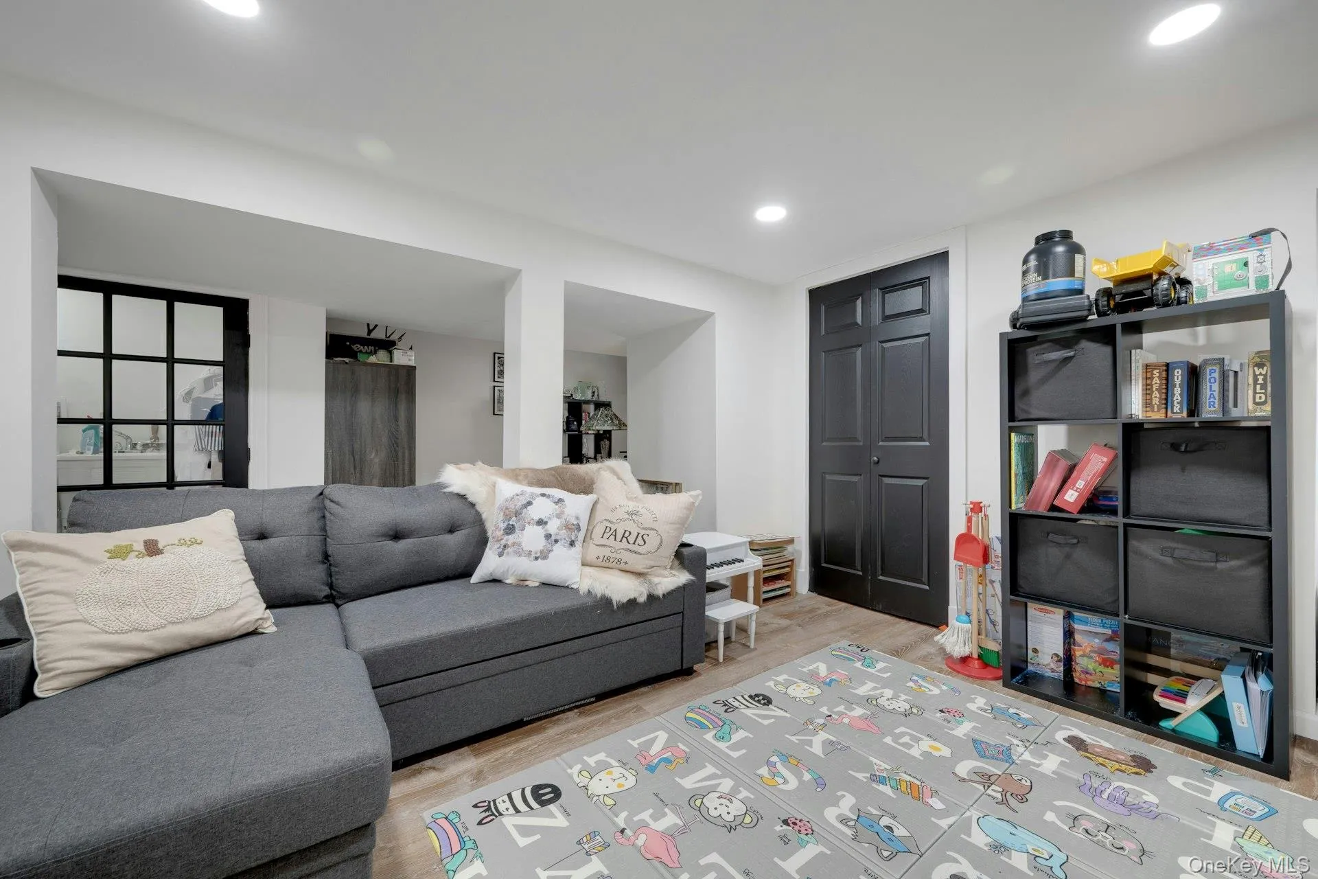 50 Vernon Drive, Eastchester, NY, 3 Bedrooms Bedrooms, 8 Rooms Rooms,2 BathroomsBathrooms,Residential,For Rent,Vernon,0,1047155 50 Vernon Drive, Eastchester, NY, 3 Bedrooms Bedrooms, 8 Rooms Rooms,2 BathroomsBathrooms,Residential,For Rent,Vernon,0,1047155