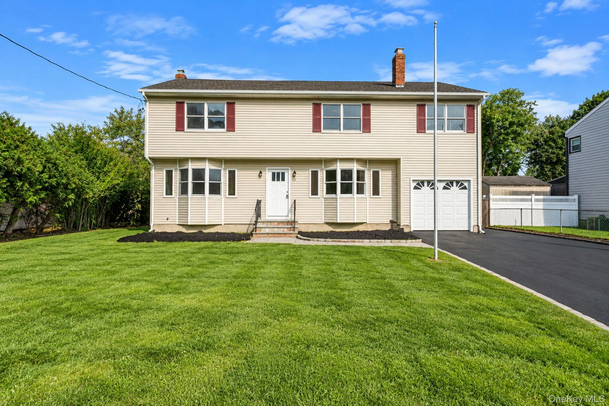 35 Colony Road, Brookhaven, NY, 6 Bedrooms Bedrooms, 9 Rooms Rooms,3 BathroomsBathrooms,Residential,For Rent,Colony,0,1047156 35 Colony Road, Brookhaven, NY, 6 Bedrooms Bedrooms, 9 Rooms Rooms,3 BathroomsBathrooms,Residential,For Rent,Colony,0,1047156