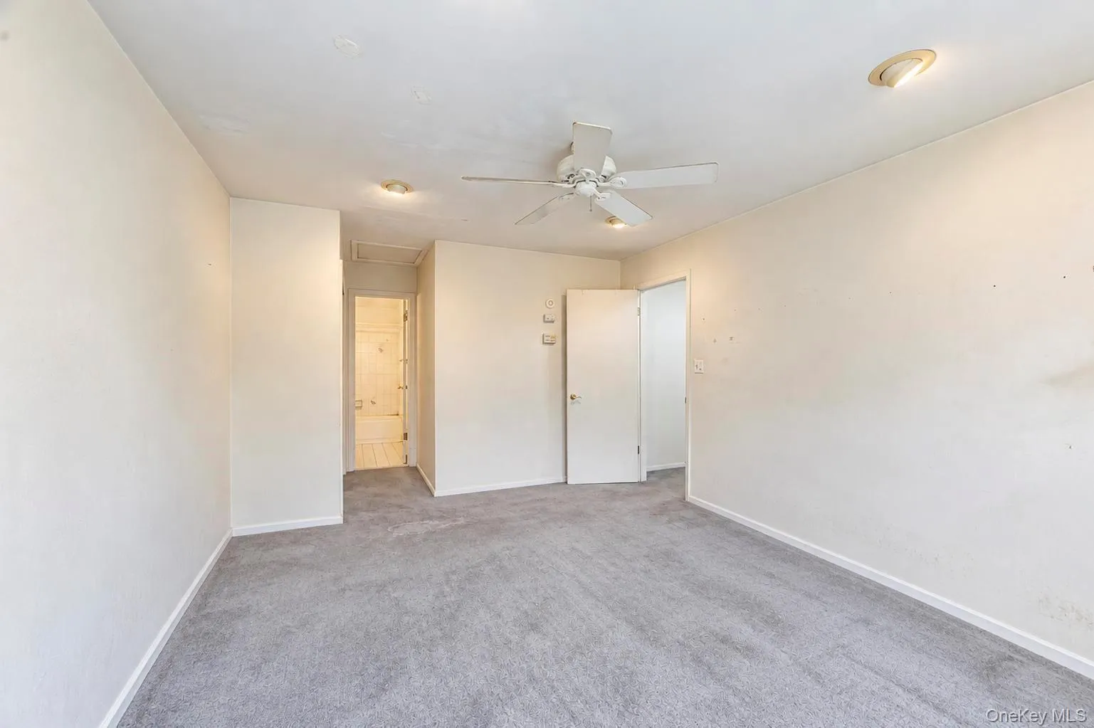 2nd bedroom w/full bath, closet, recessed lighting and ceiling fan 2nd bedroom w/full bath, closet, recessed lighting and ceiling fan