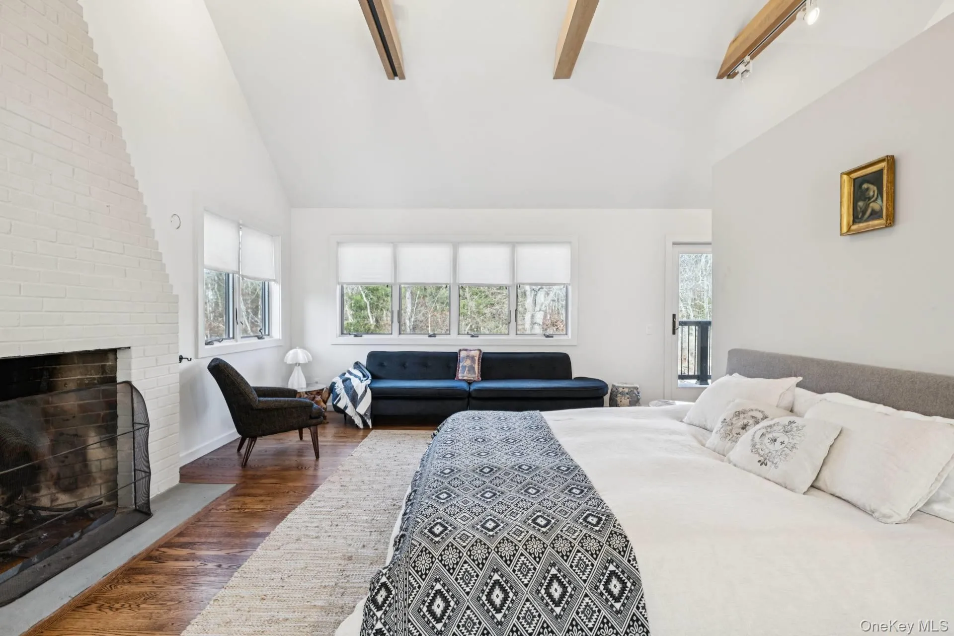 191 Bull Path, East Hampton, NY, 4 Bedrooms Bedrooms, 10 Rooms Rooms,3 BathroomsBathrooms,Residential,For Rent,Bull,0,1047158 191 Bull Path, East Hampton, NY, 4 Bedrooms Bedrooms, 10 Rooms Rooms,3 BathroomsBathrooms,Residential,For Rent,Bull,0,1047158