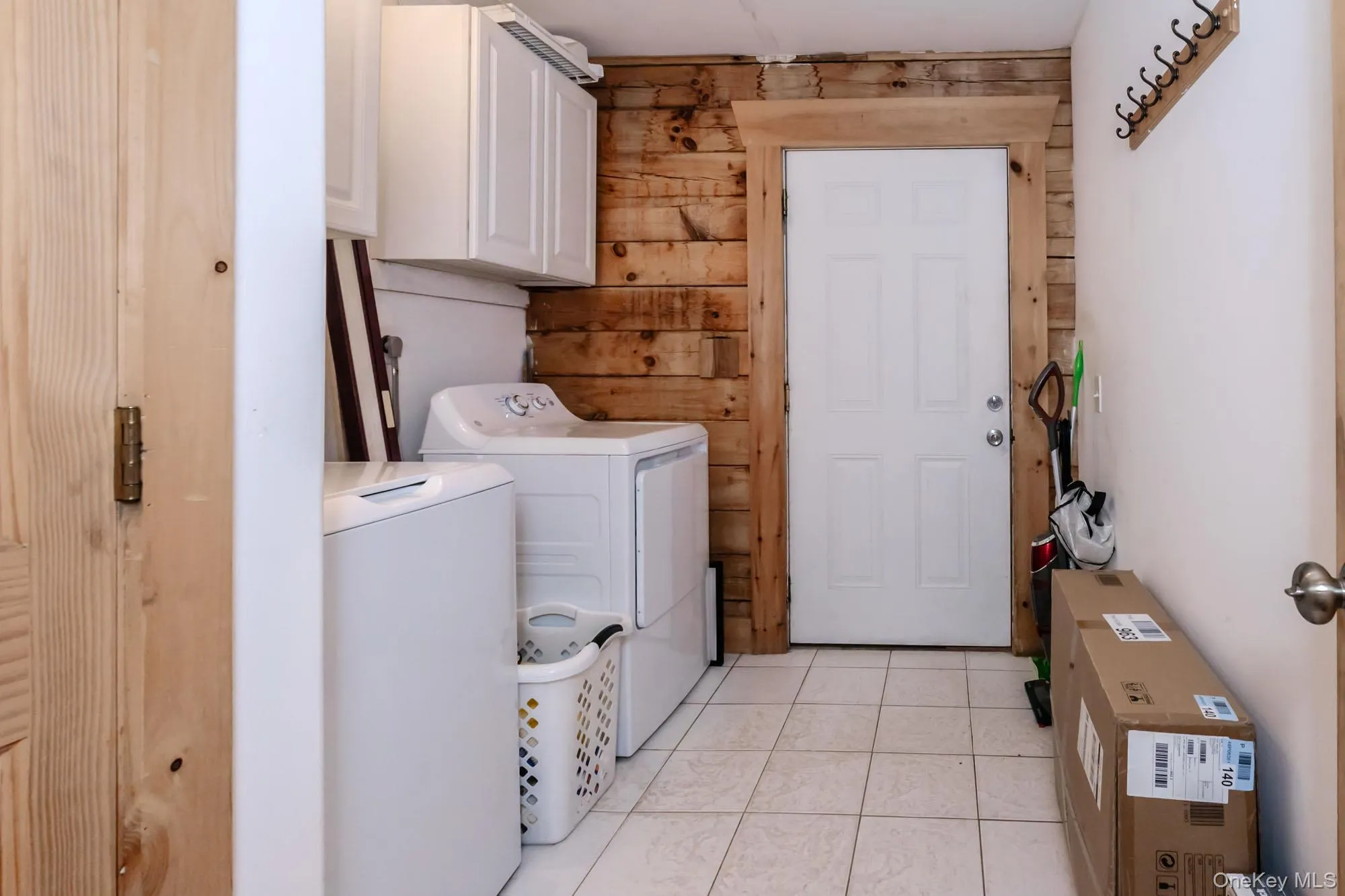 3 Old Cross Road, Warwick (town), NY, 3 Bedrooms Bedrooms, 5 Rooms Rooms,3 BathroomsBathrooms,Residential Lease,For Rent,Old Cross,0,1047163 3 Old Cross Road, Warwick (town), NY, 3 Bedrooms Bedrooms, 5 Rooms Rooms,3 BathroomsBathrooms,Residential Lease,For Rent,Old Cross,0,1047163