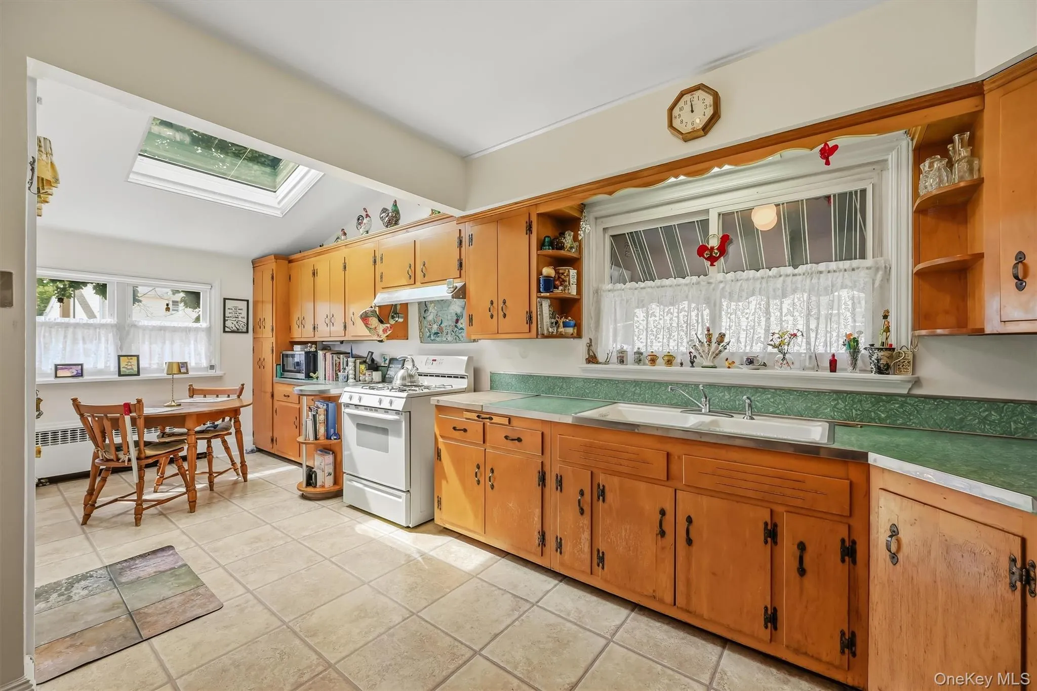 61 Maple Avenue, Ramapo, NY, 3 Bedrooms Bedrooms, 9 Rooms Rooms,2 BathroomsBathrooms,Residential,For Rent,Maple,0,1047168 61 Maple Avenue, Ramapo, NY, 3 Bedrooms Bedrooms, 9 Rooms Rooms,2 BathroomsBathrooms,Residential,For Rent,Maple,0,1047168