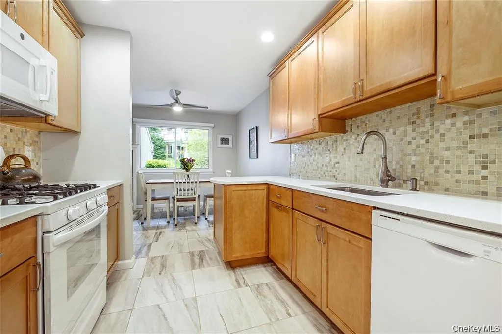 11 Timber Ridge, Mount Kisco, NY, 3 Bedrooms Bedrooms, 7 Rooms Rooms,2 BathroomsBathrooms,Residential,For Rent,Timber,0,1047169 11 Timber Ridge, Mount Kisco, NY, 3 Bedrooms Bedrooms, 7 Rooms Rooms,2 BathroomsBathrooms,Residential,For Rent,Timber,0,1047169