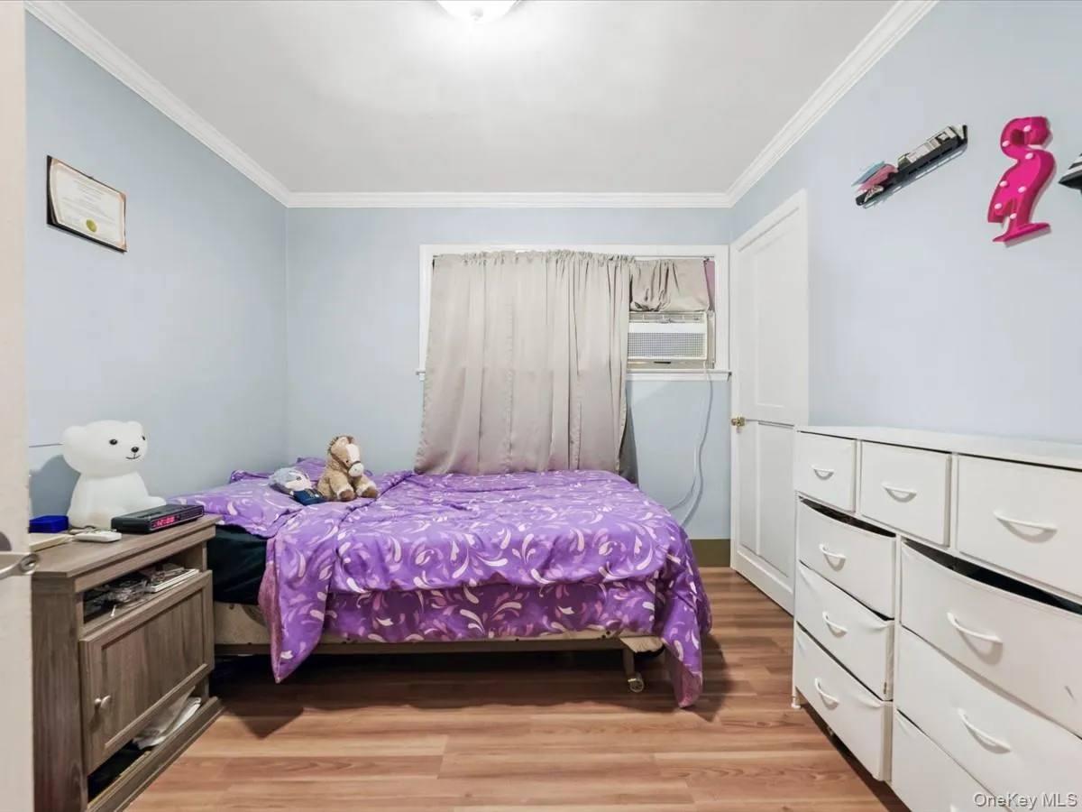23 Hren Avenue, Huntington, NY, 4 Bedrooms Bedrooms, 8 Rooms Rooms,2 BathroomsBathrooms,Residential,For Rent,Hren,0,1047170 23 Hren Avenue, Huntington, NY, 4 Bedrooms Bedrooms, 8 Rooms Rooms,2 BathroomsBathrooms,Residential,For Rent,Hren,0,1047170
